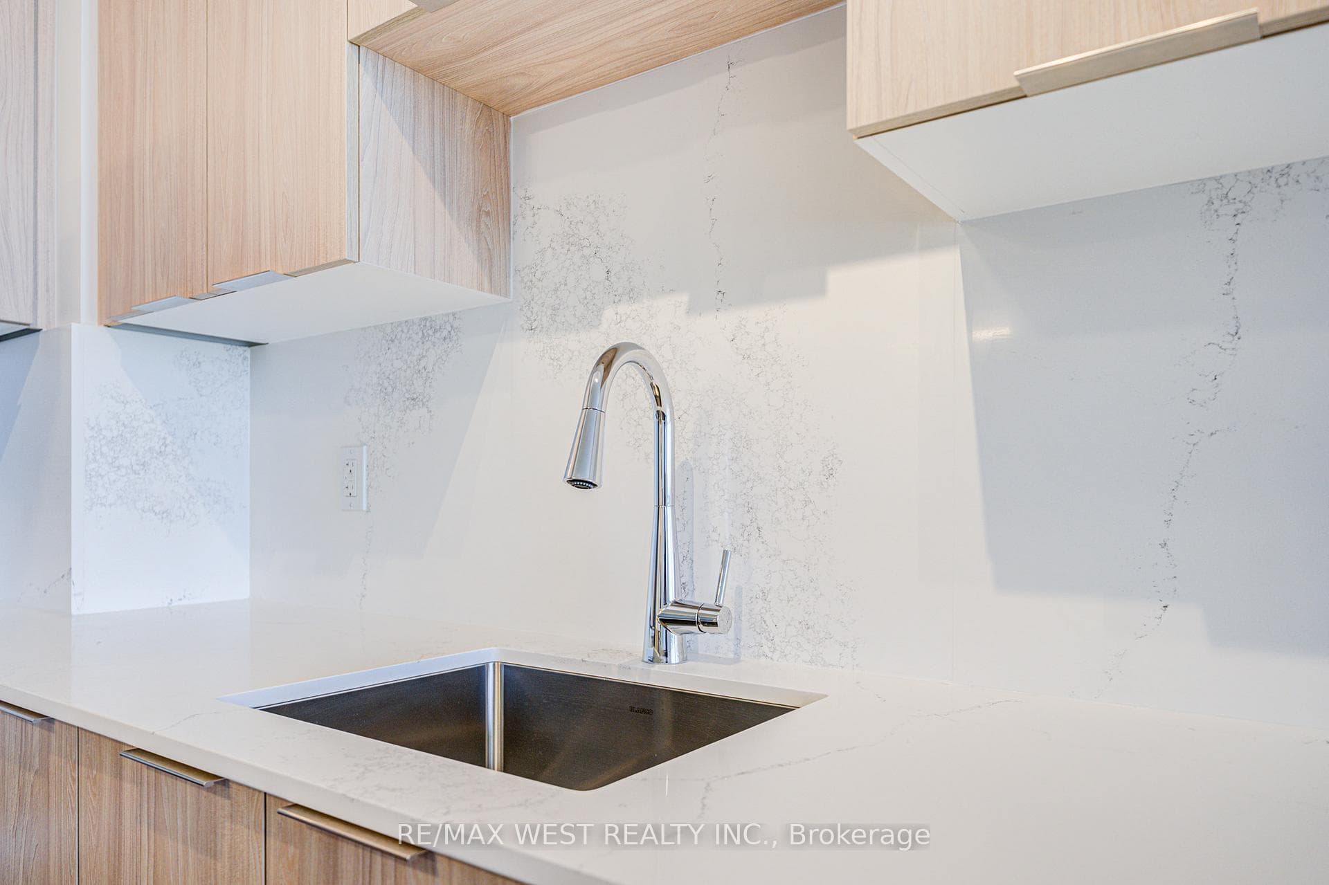 2501 Saw Whet Boulevard Unit 551 photo 20
