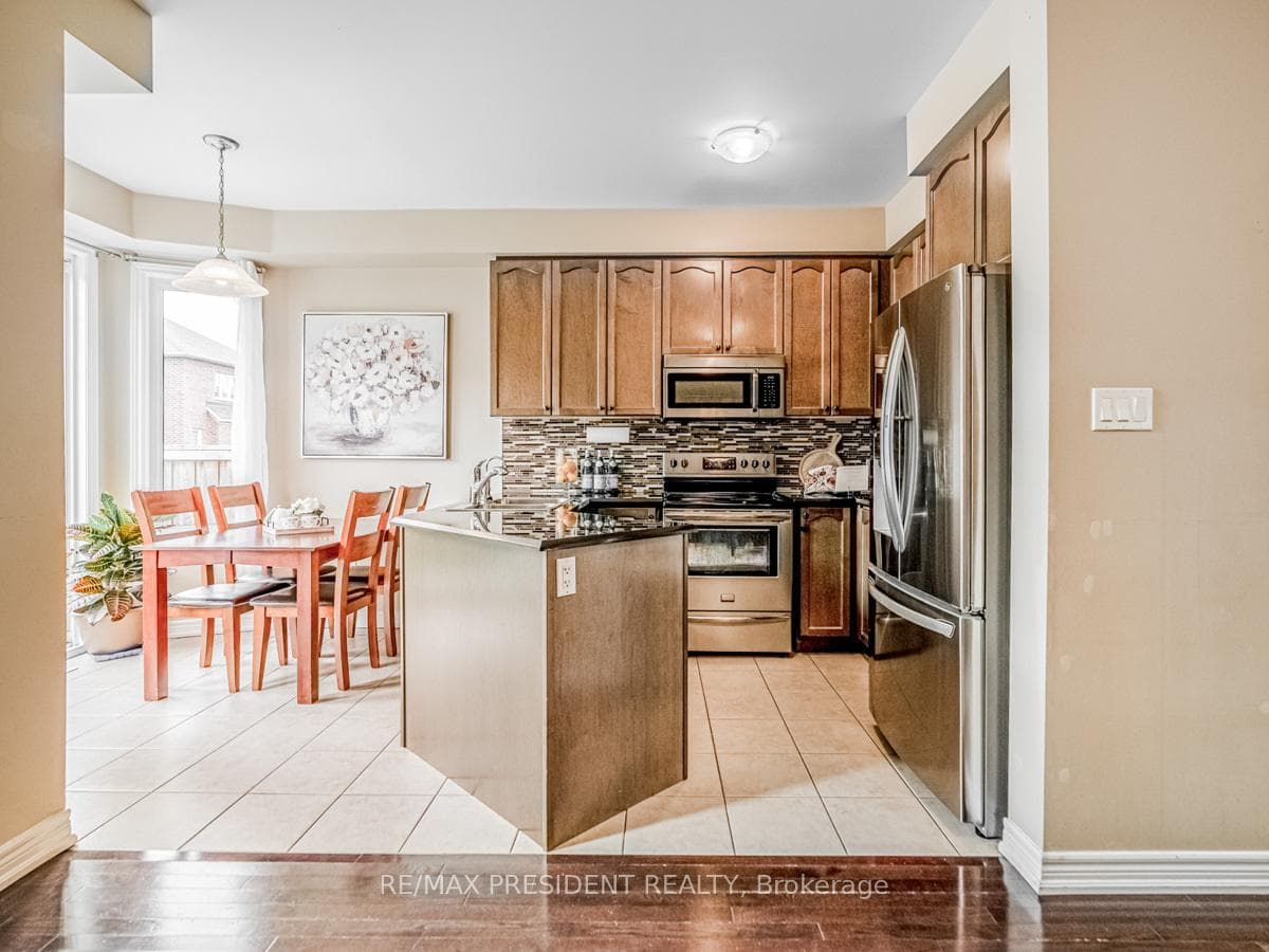 25 Sky Harbour Drive photo 13