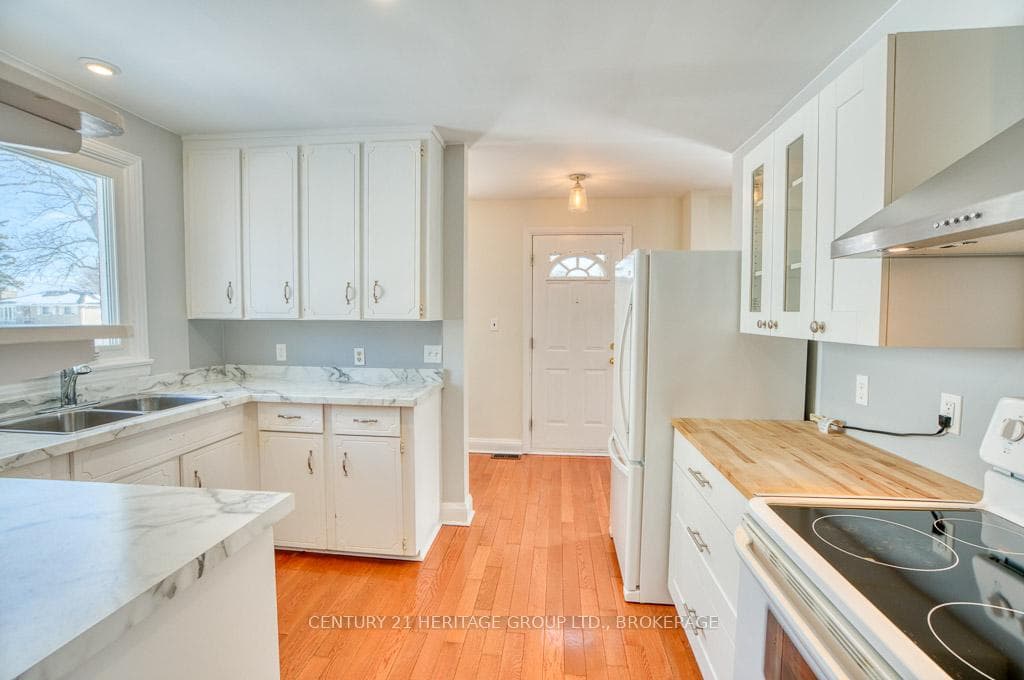 68 Brant Avenue photo 12