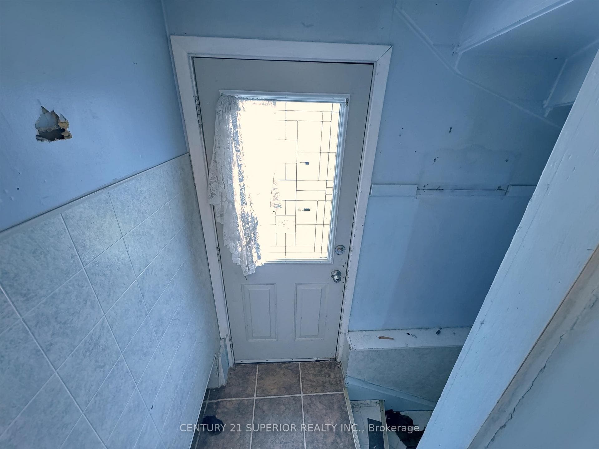 3 Ross Ave photo 30
