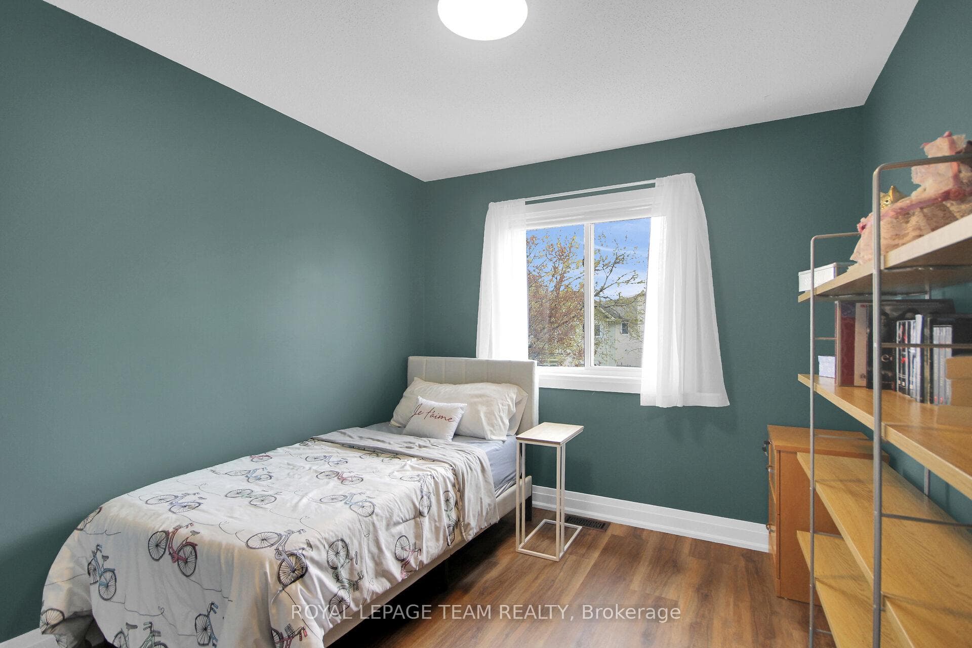 18 Longshire Circle photo 19