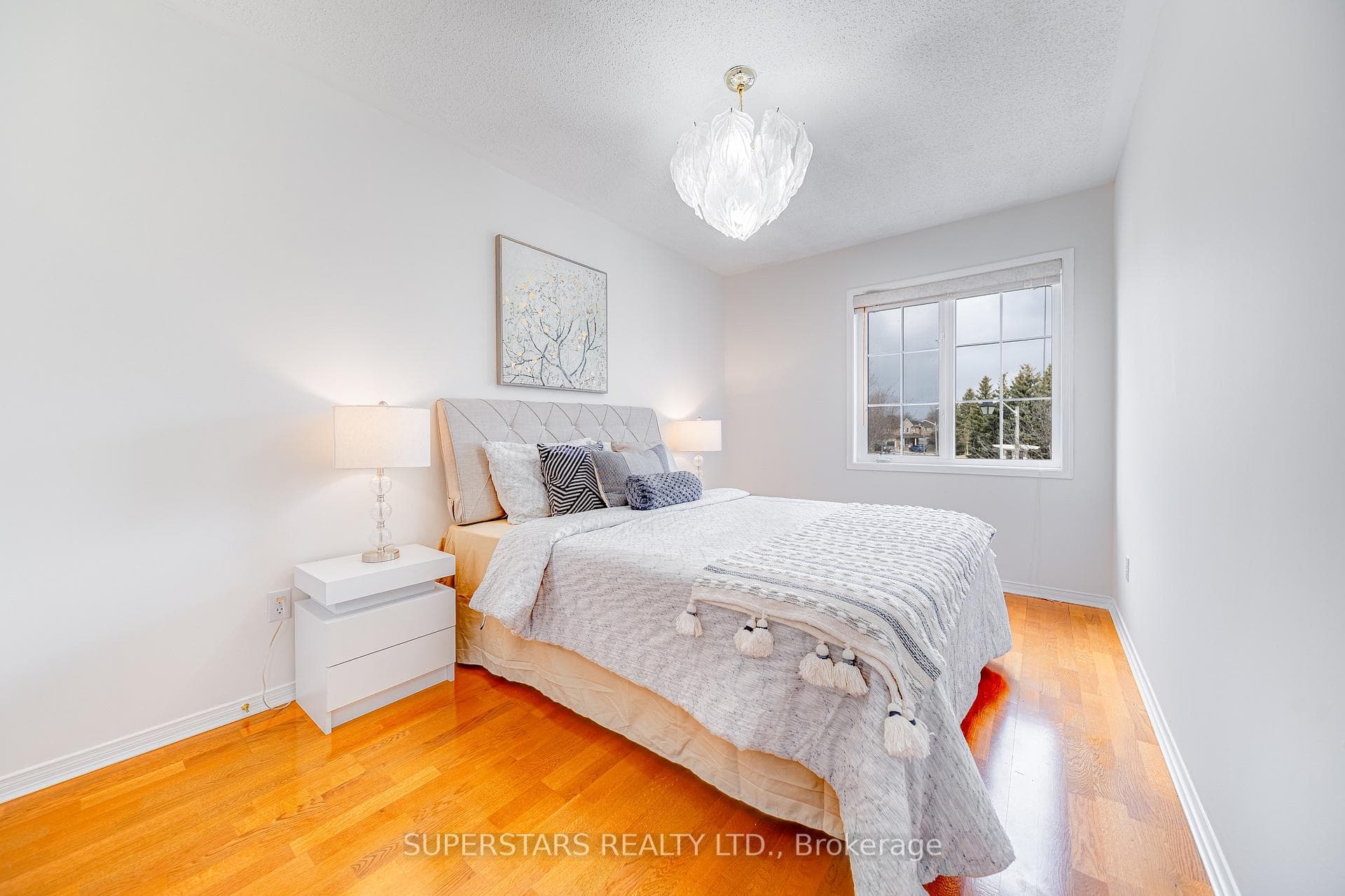 70 Chestertown Square photo 19