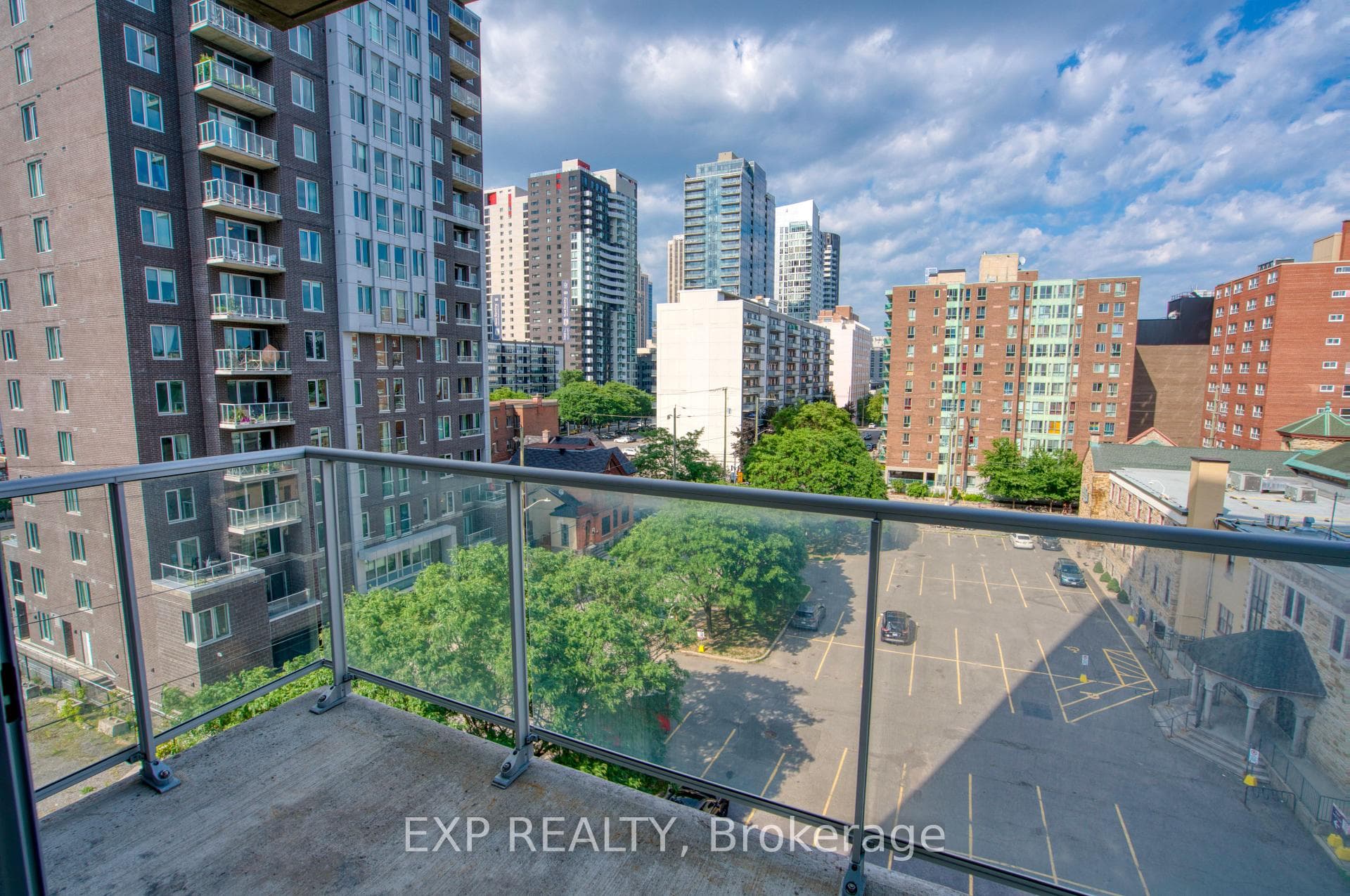 300 Lisgar Street Unit 603 photo 4