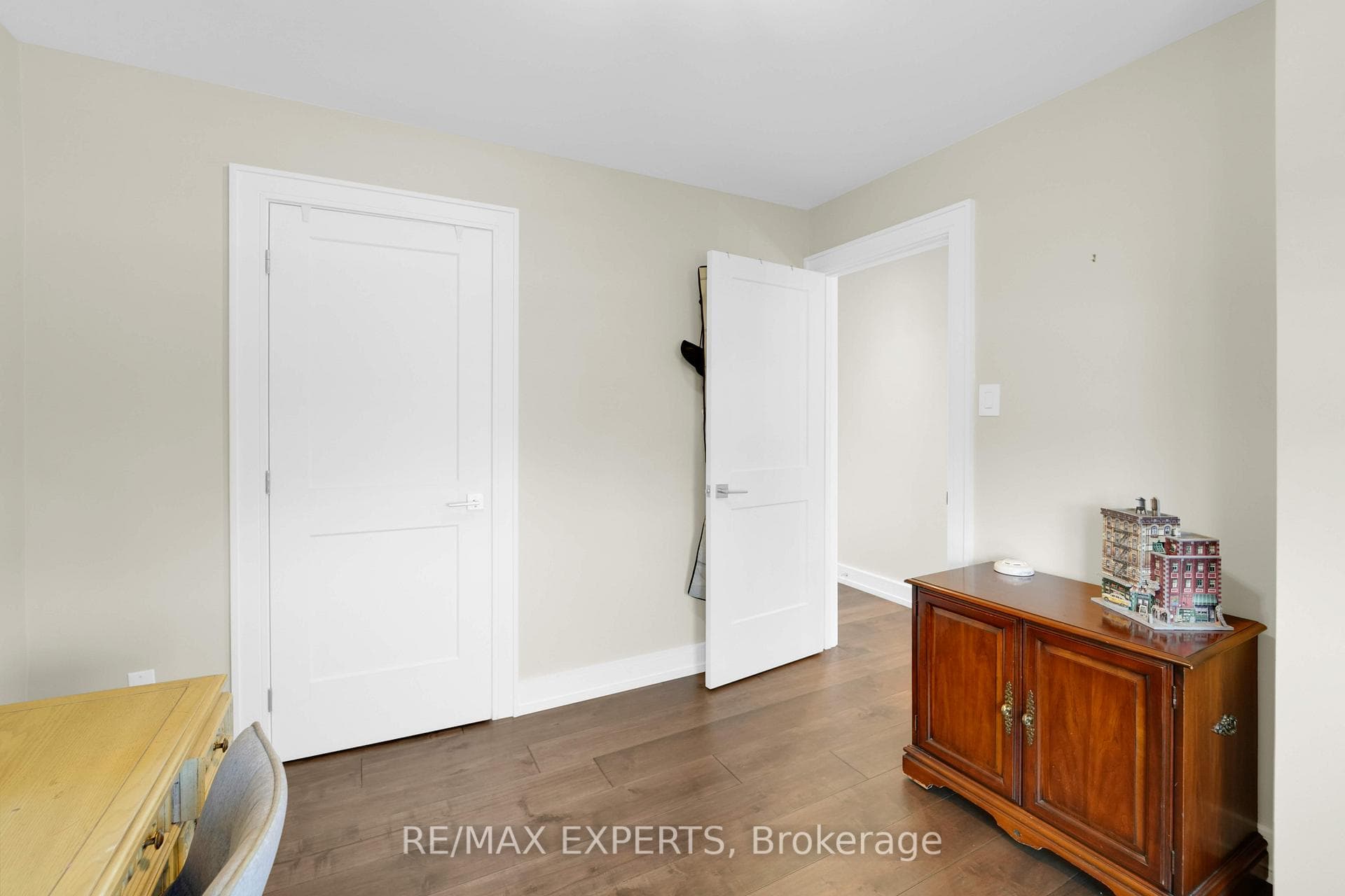 140 Taylorwood Avenue photo 29