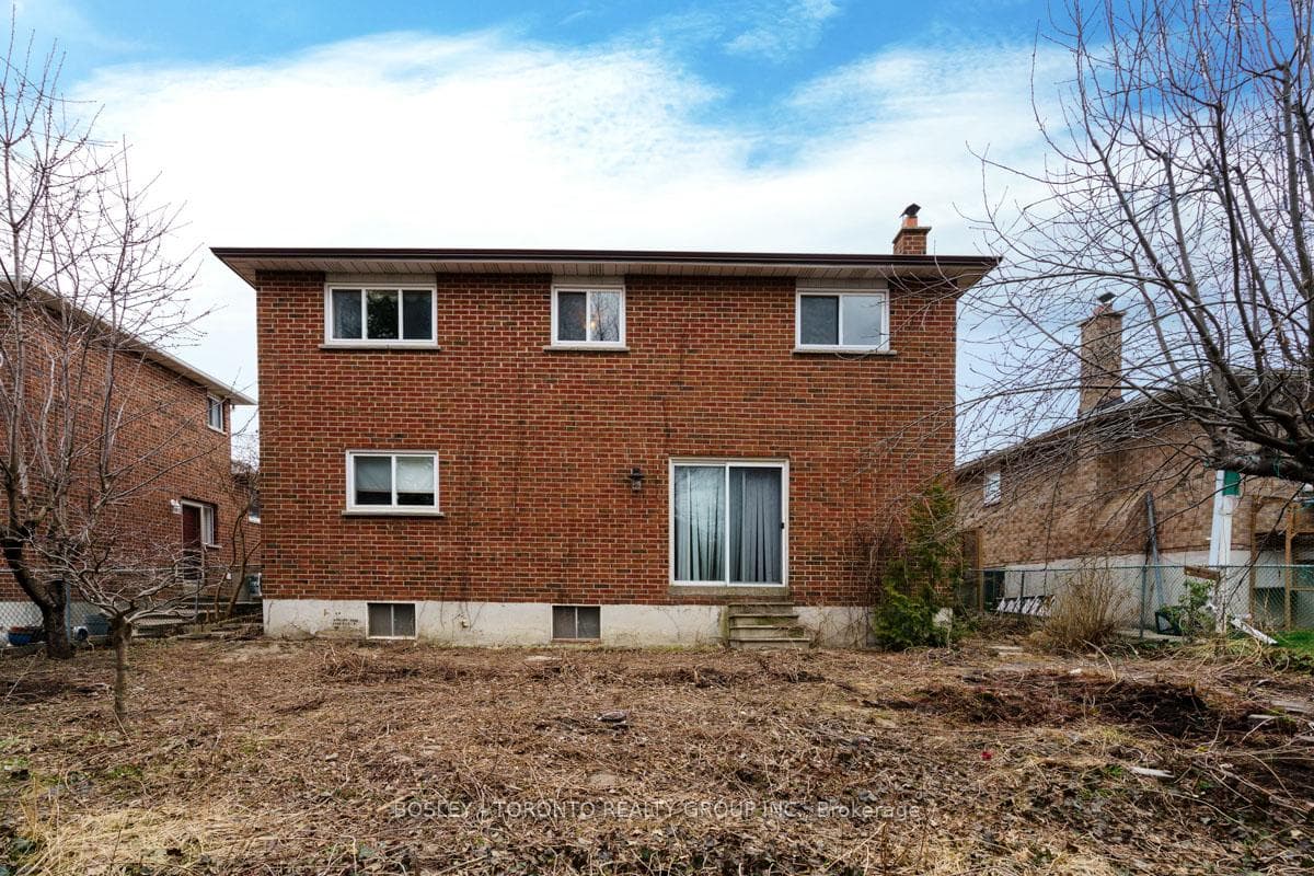 28 Leander Street photo 35