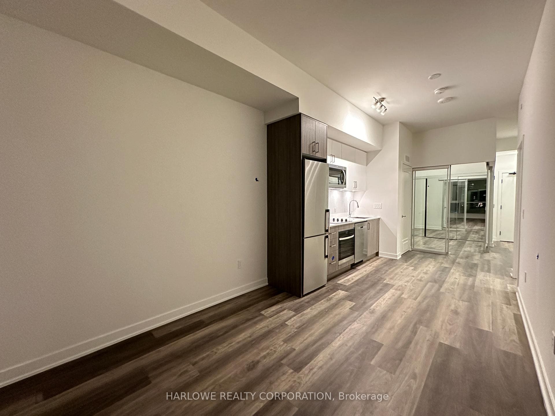 135 Lower Sherbourne Street Unit 1753 W photo 3