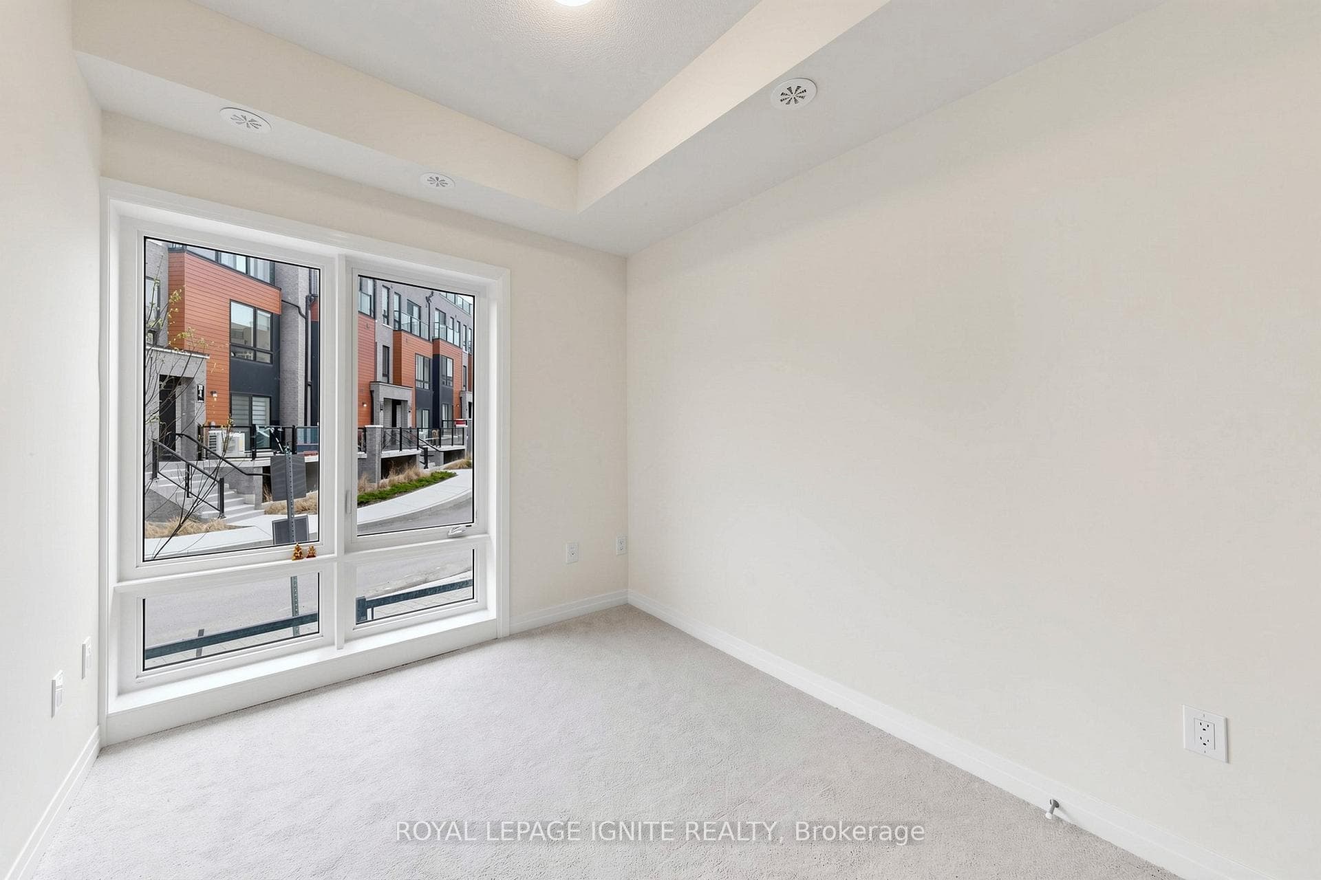 155 Tapscott Road Unit 22 photo 25