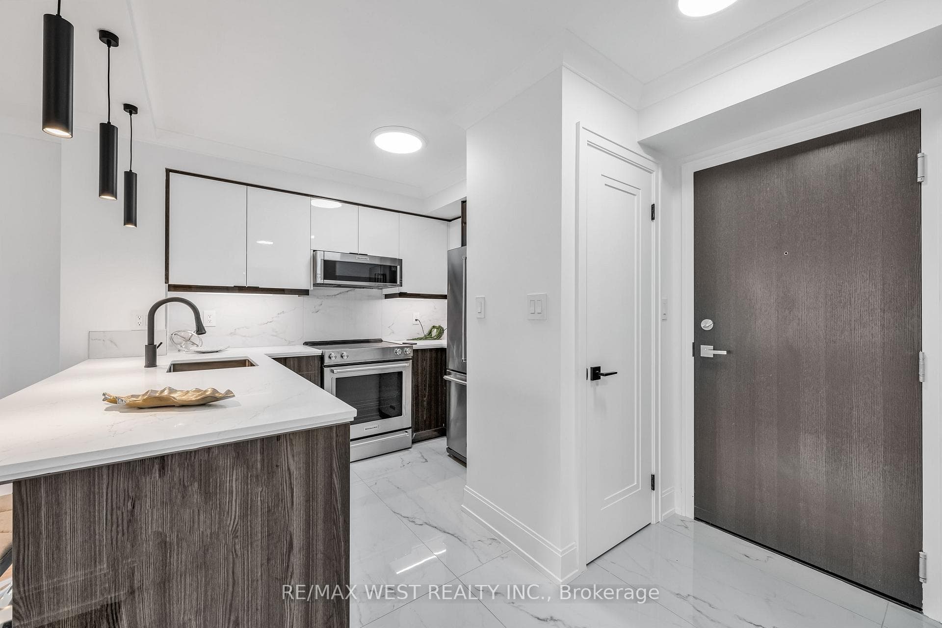 2269 Lakeshore Boulevard Unit 604 photo 14