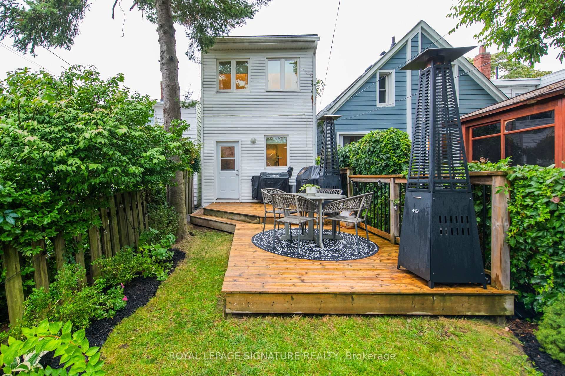 235 Glebemount Avenue photo 35