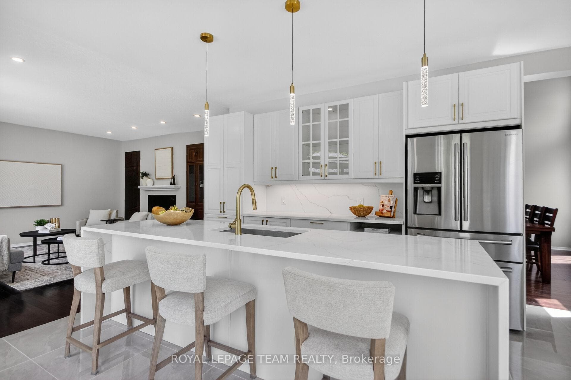 Kitchen, with breakfast