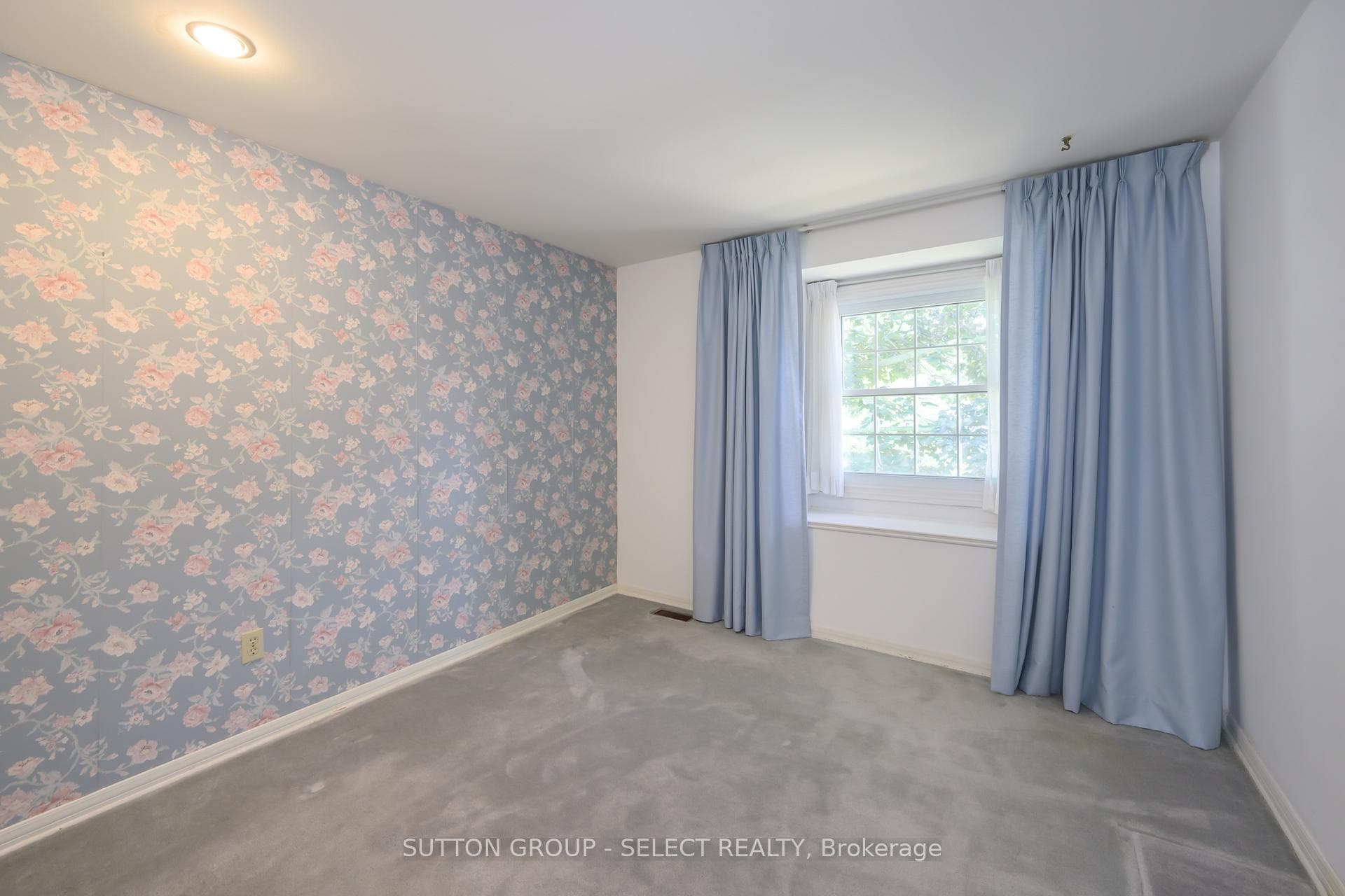 11 TANGLEWOOD Avenue photo 24