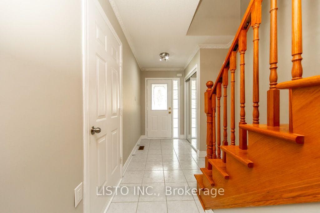 7115 Rexwood Road Unit 46 photo 5