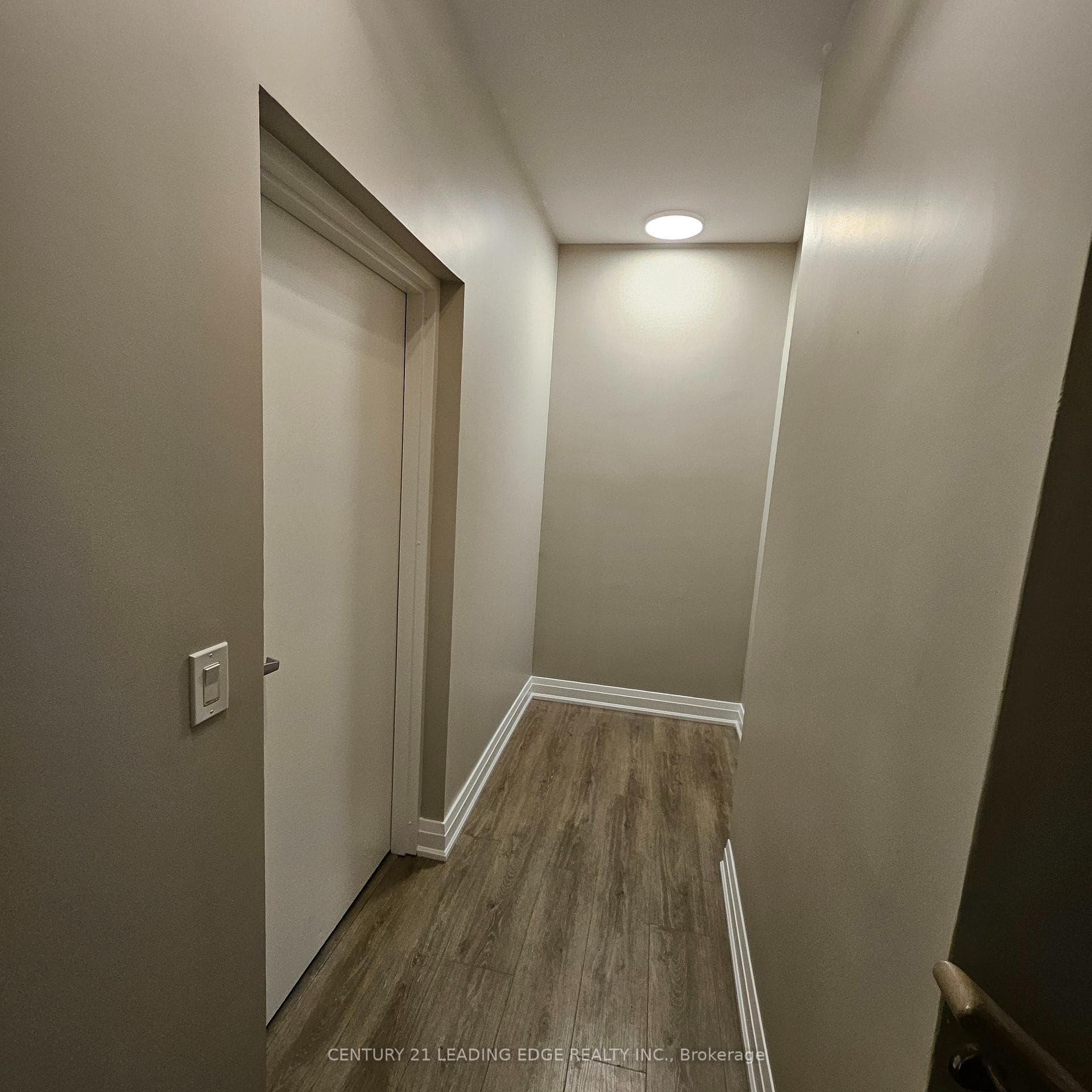 18 Coles Avenue Unit 603 photo 6