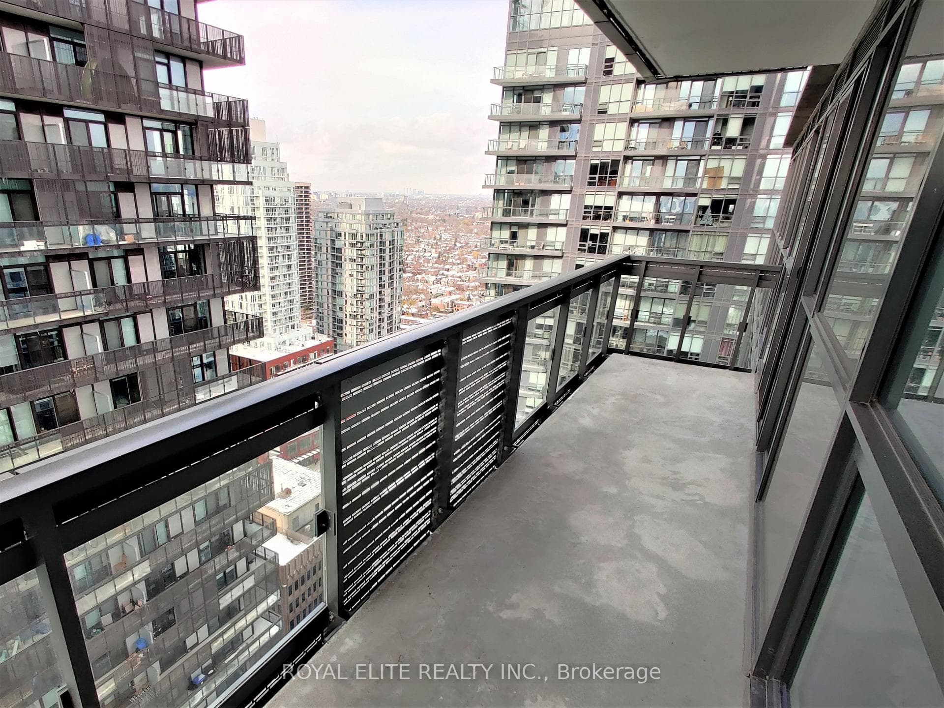 39 Roehampton Avenue Unit 2807 photo 15