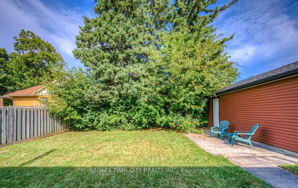 94 Weber Street photo 32