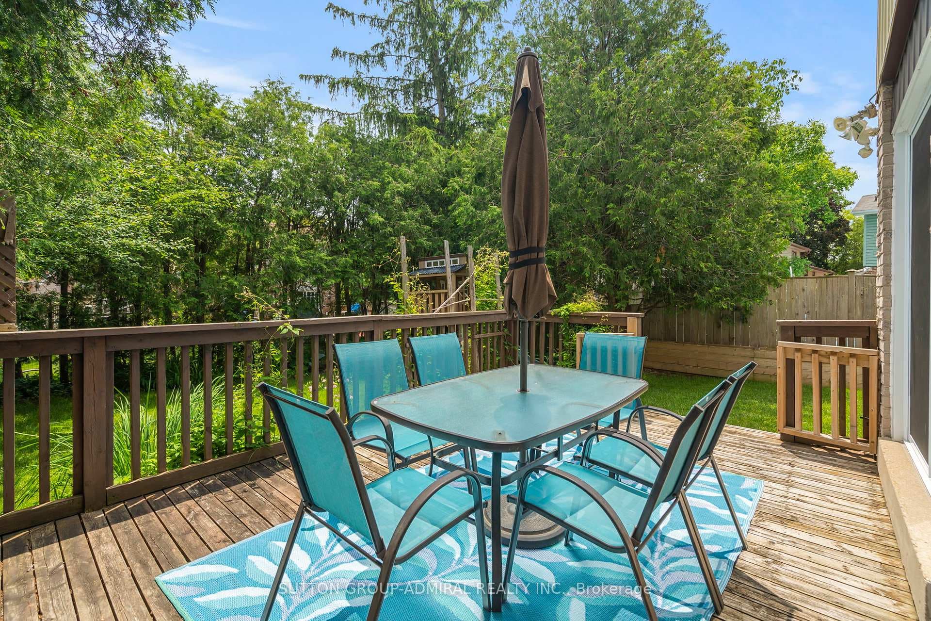 7218 Joliette Crescent photo 35