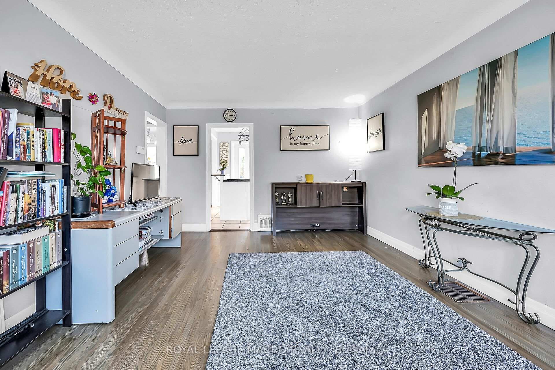 294 East 18th Street photo 6