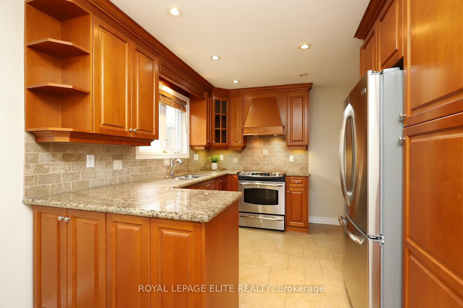 86 Melbert Road photo 13