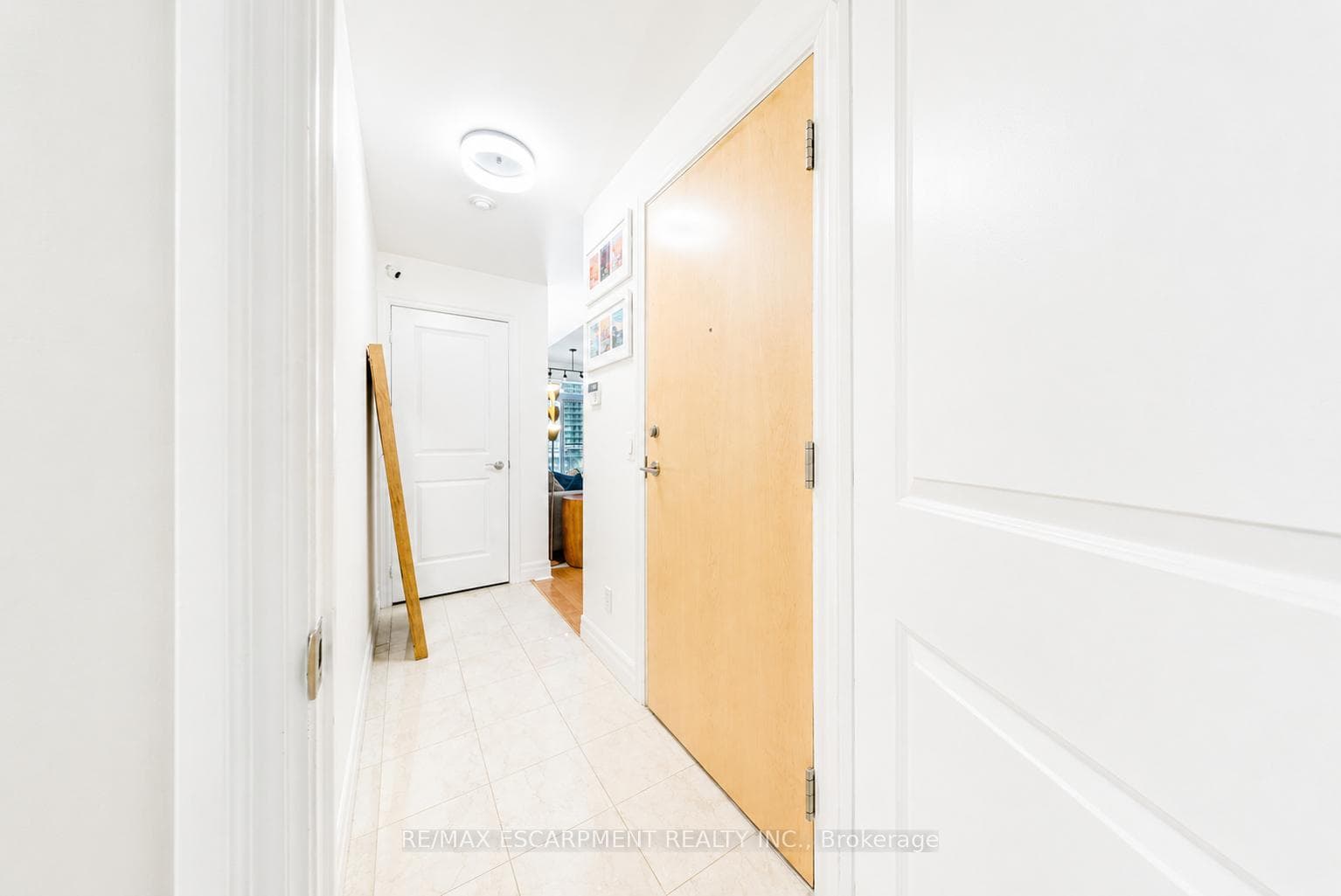58 Marine Parade Drive Unit 707 photo 4