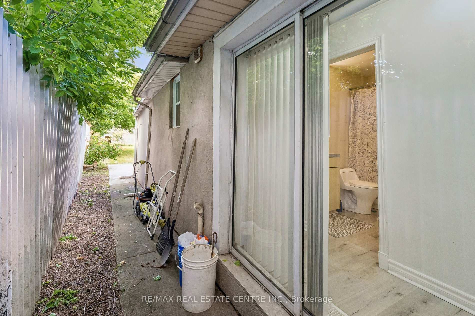 43 Whitfield Avenue photo 43