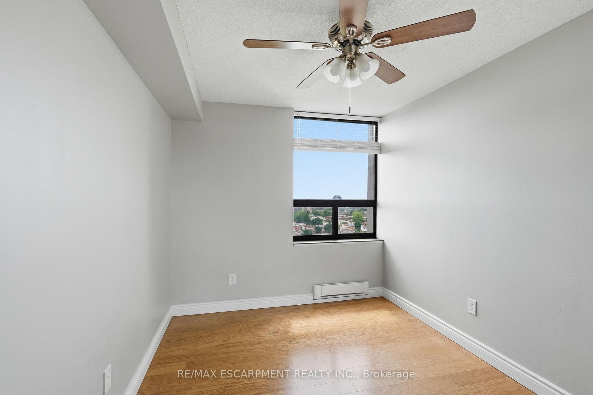 50 MISSISSAUGA VALLEY Boulevard Unit 1516 photo 16