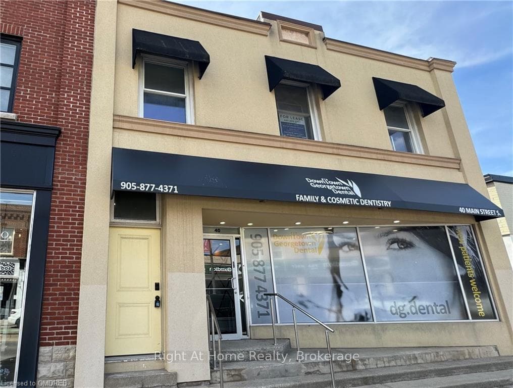 44 MAIN Street photo 1