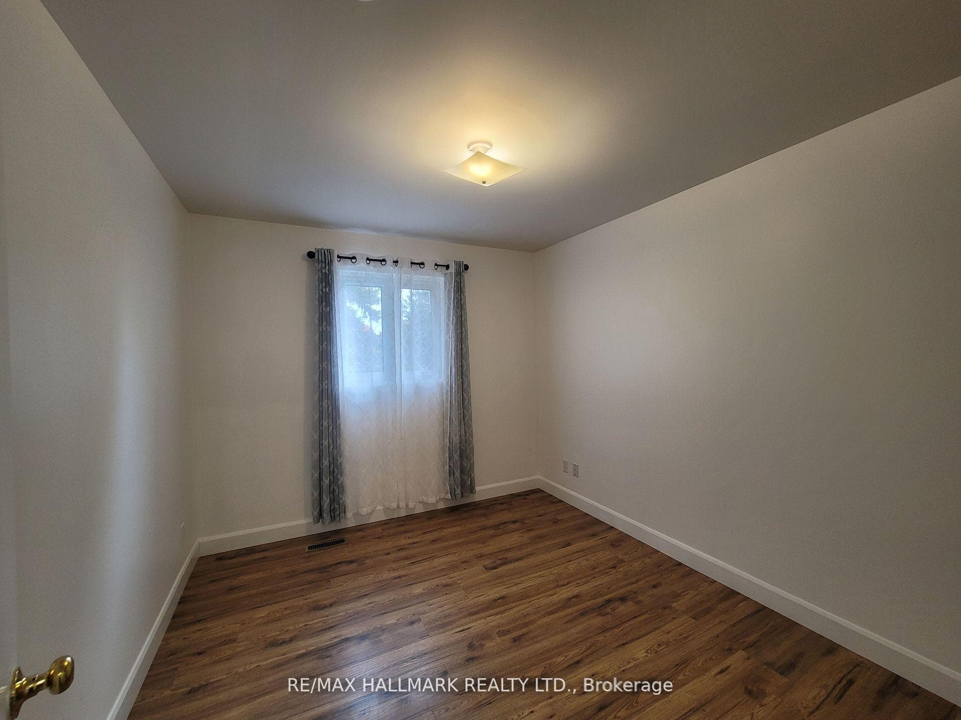 23 Ironshield Crescent photo 11