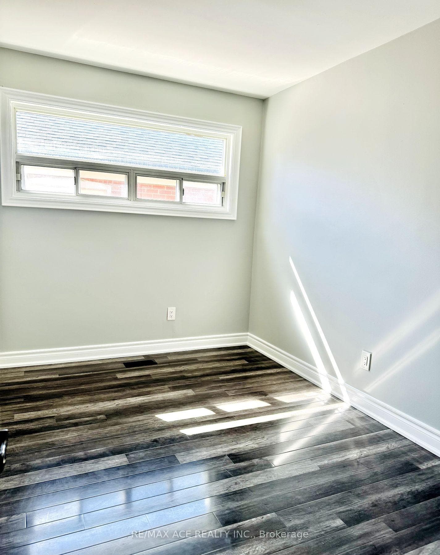 27 Tansley Avenue Unit MAIN photo 19
