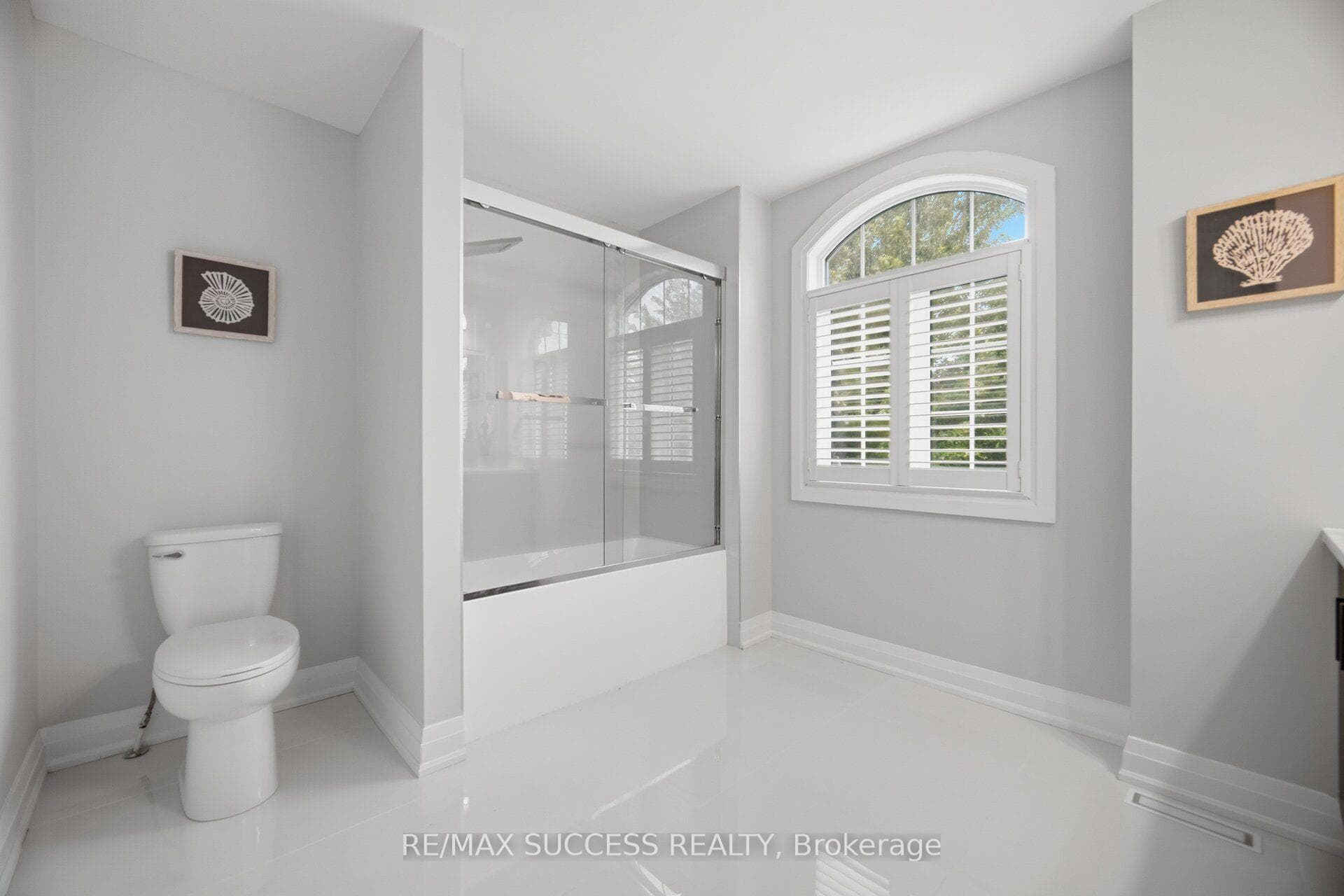 1019 Donnelly Street photo 29