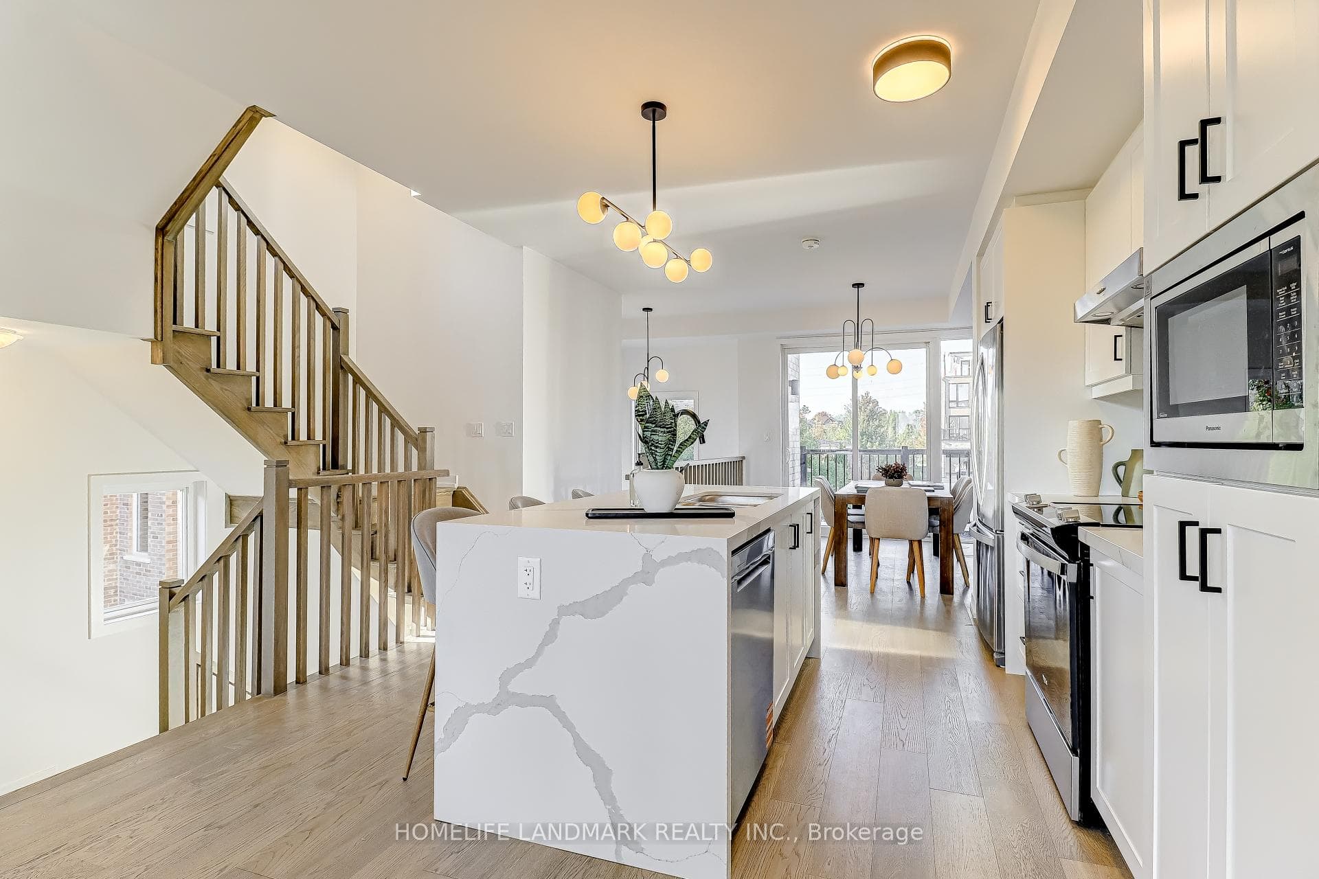 31 Bancroft Lane photo 4