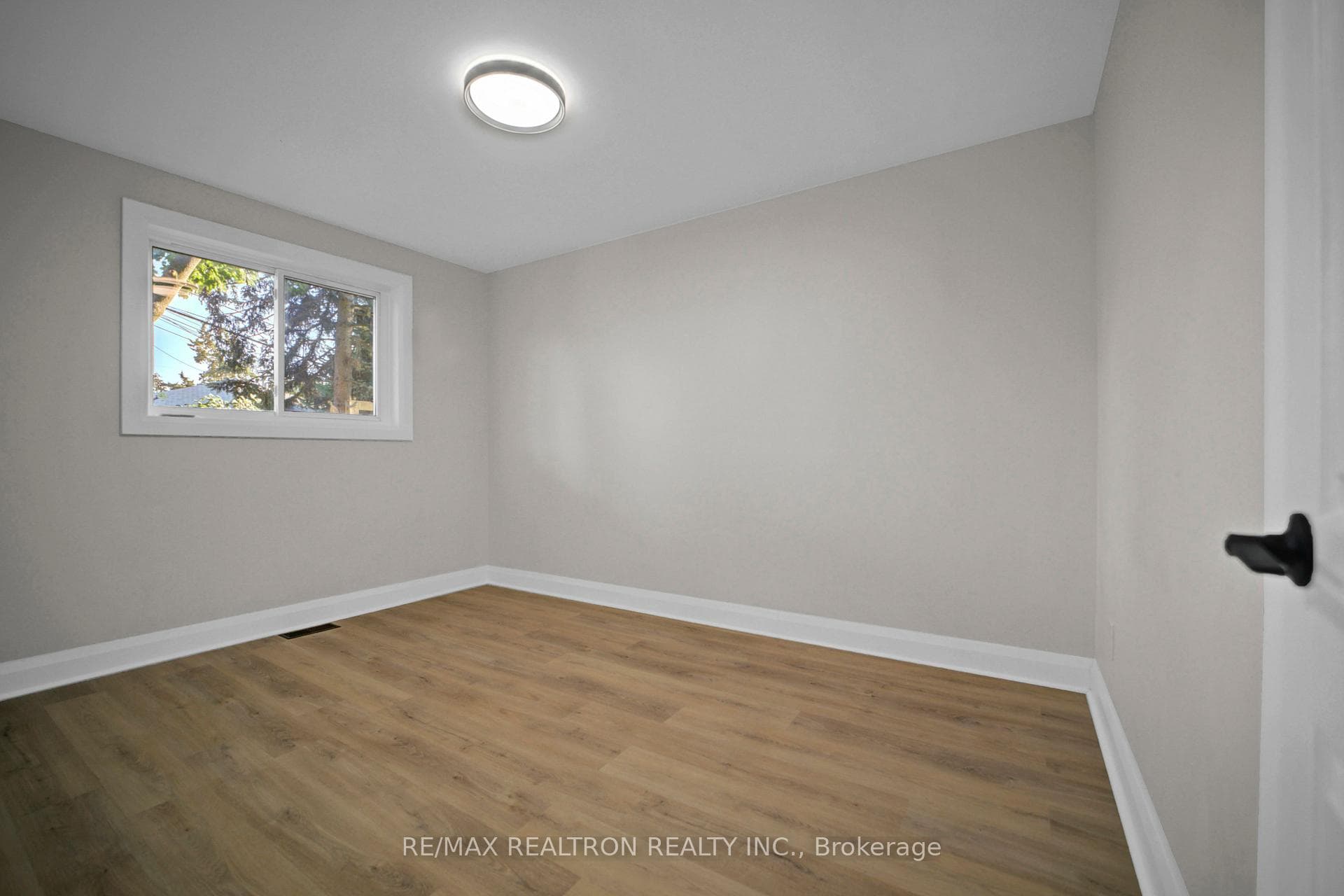 152 Cherrywood Drive photo 7