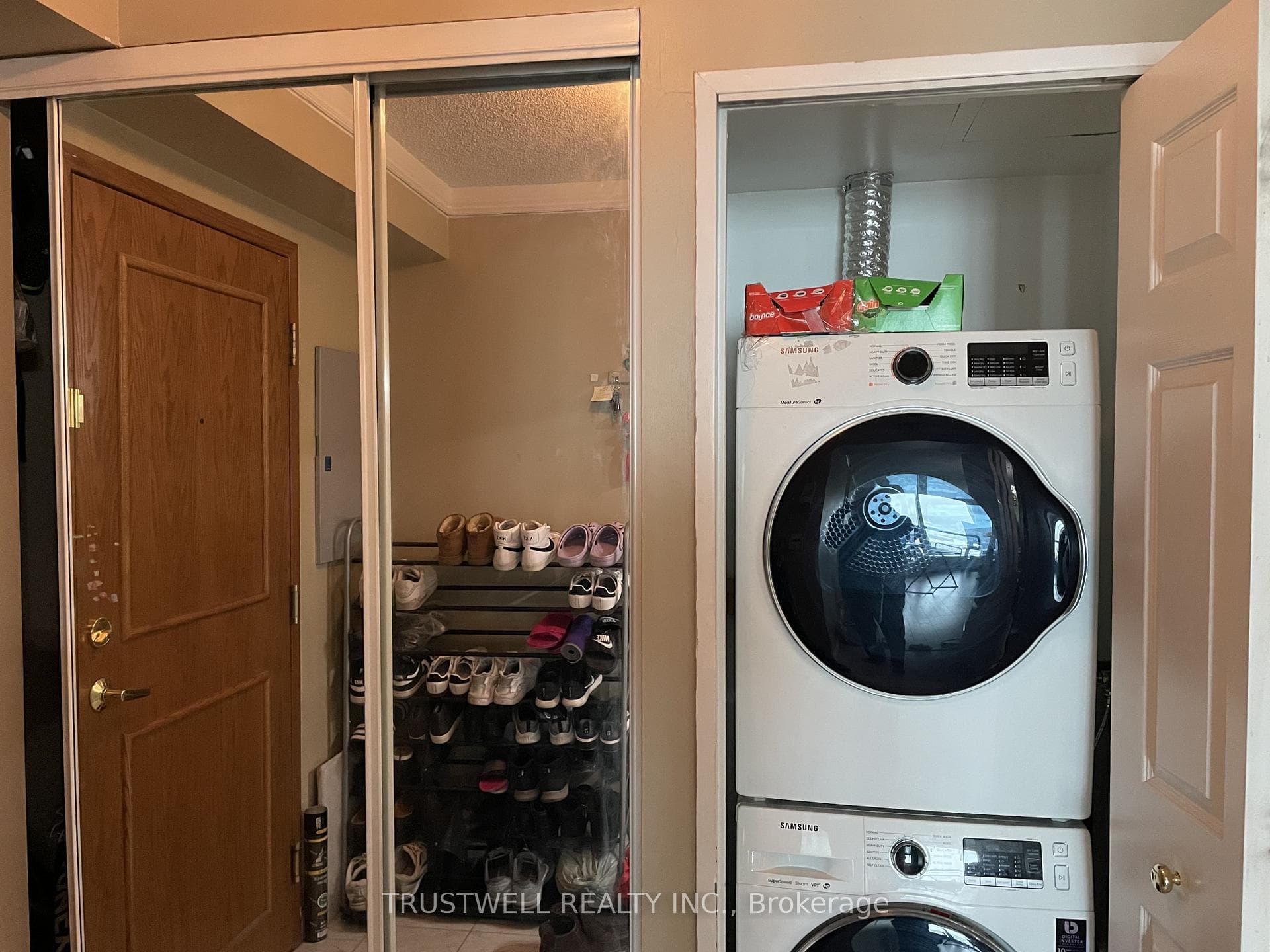 8 Lee Centre Drive Unit 1509 photo 21