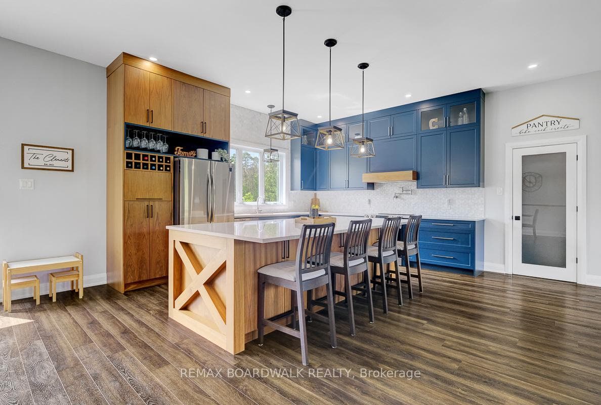 1805 Hyndman Road photo 17