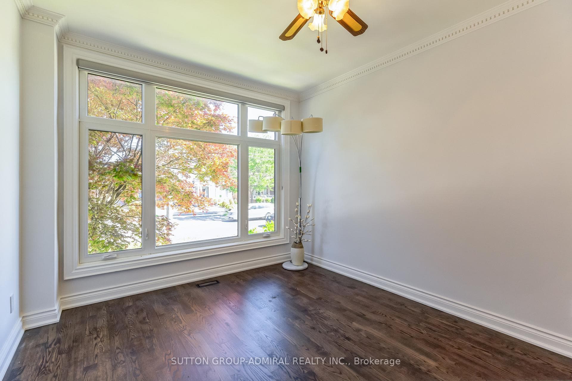 219 Moore Park Avenue photo 15