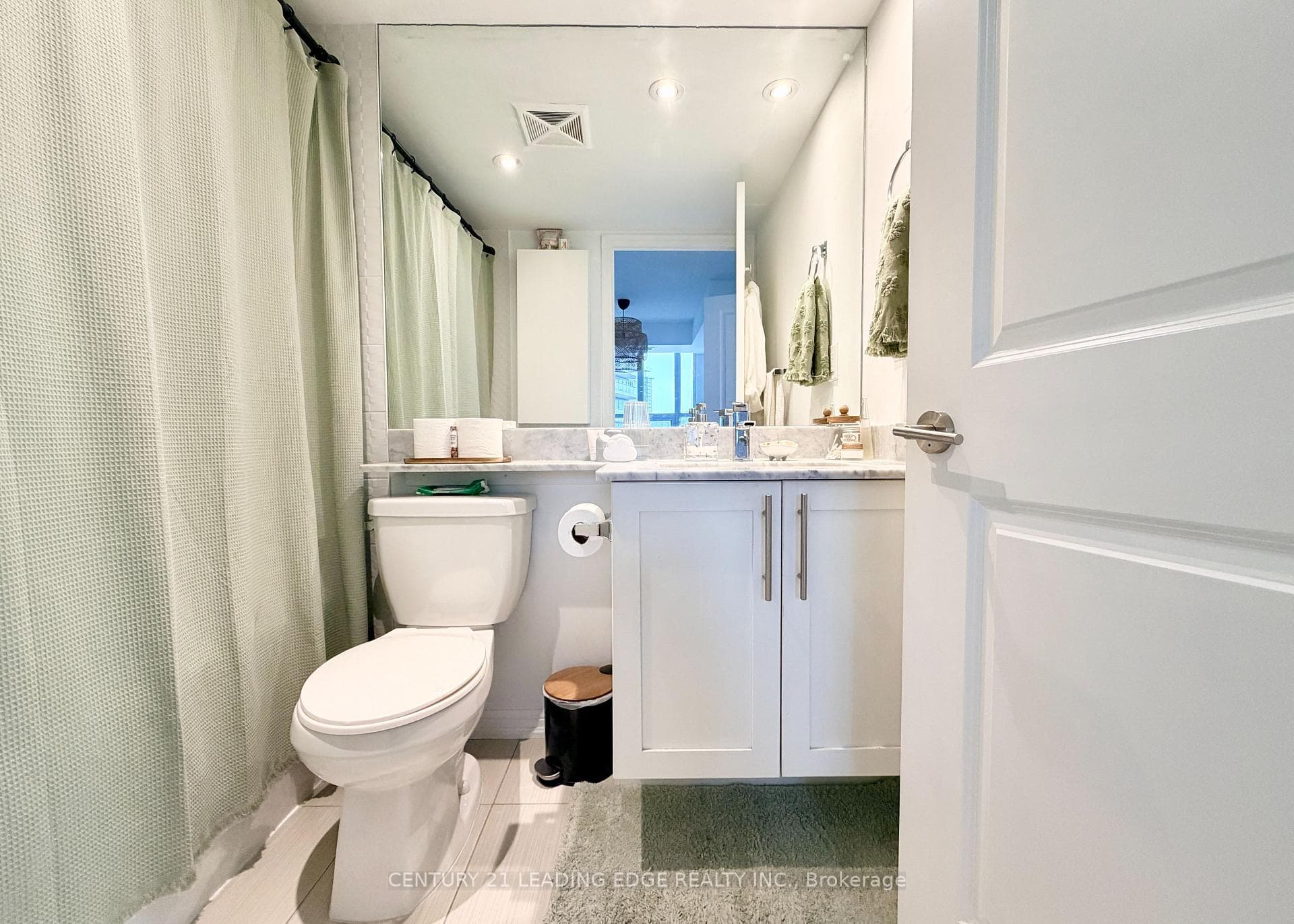 Ensuite Bath
