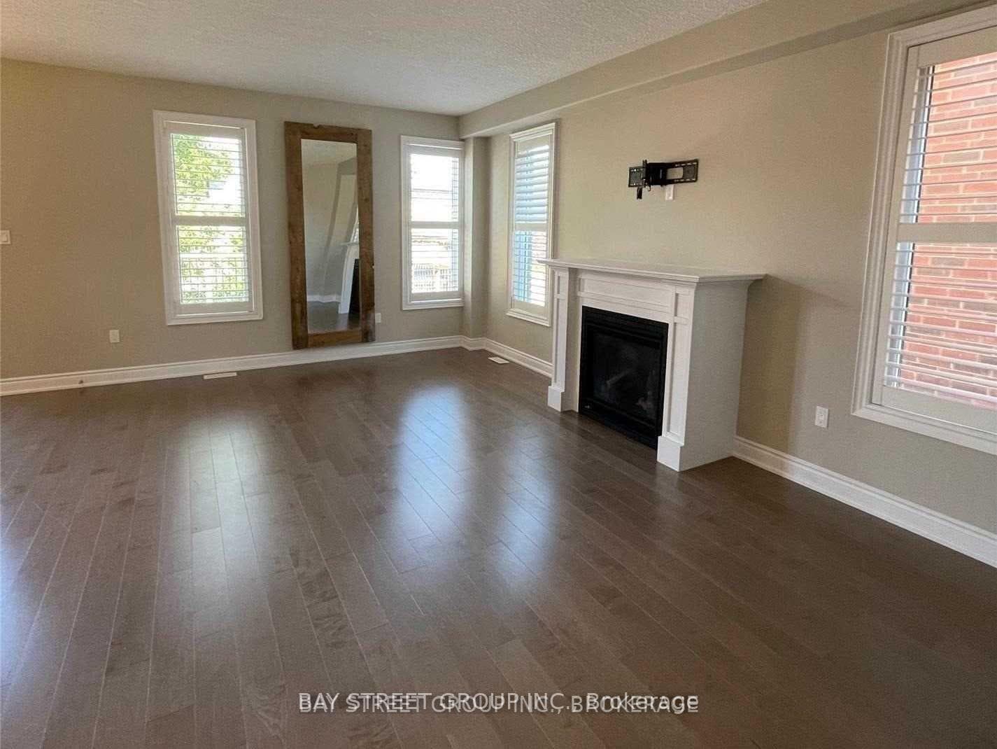 44 Booth Lane photo 7
