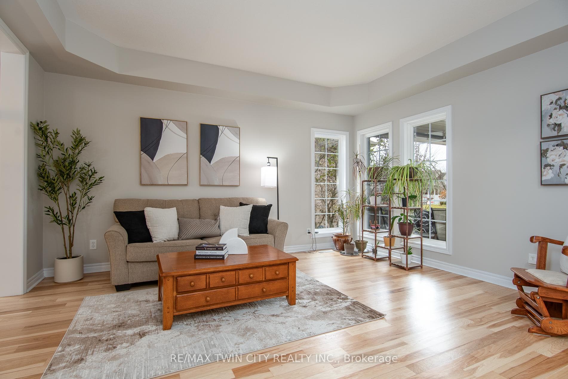 508 Topper Woods Crescent photo 9