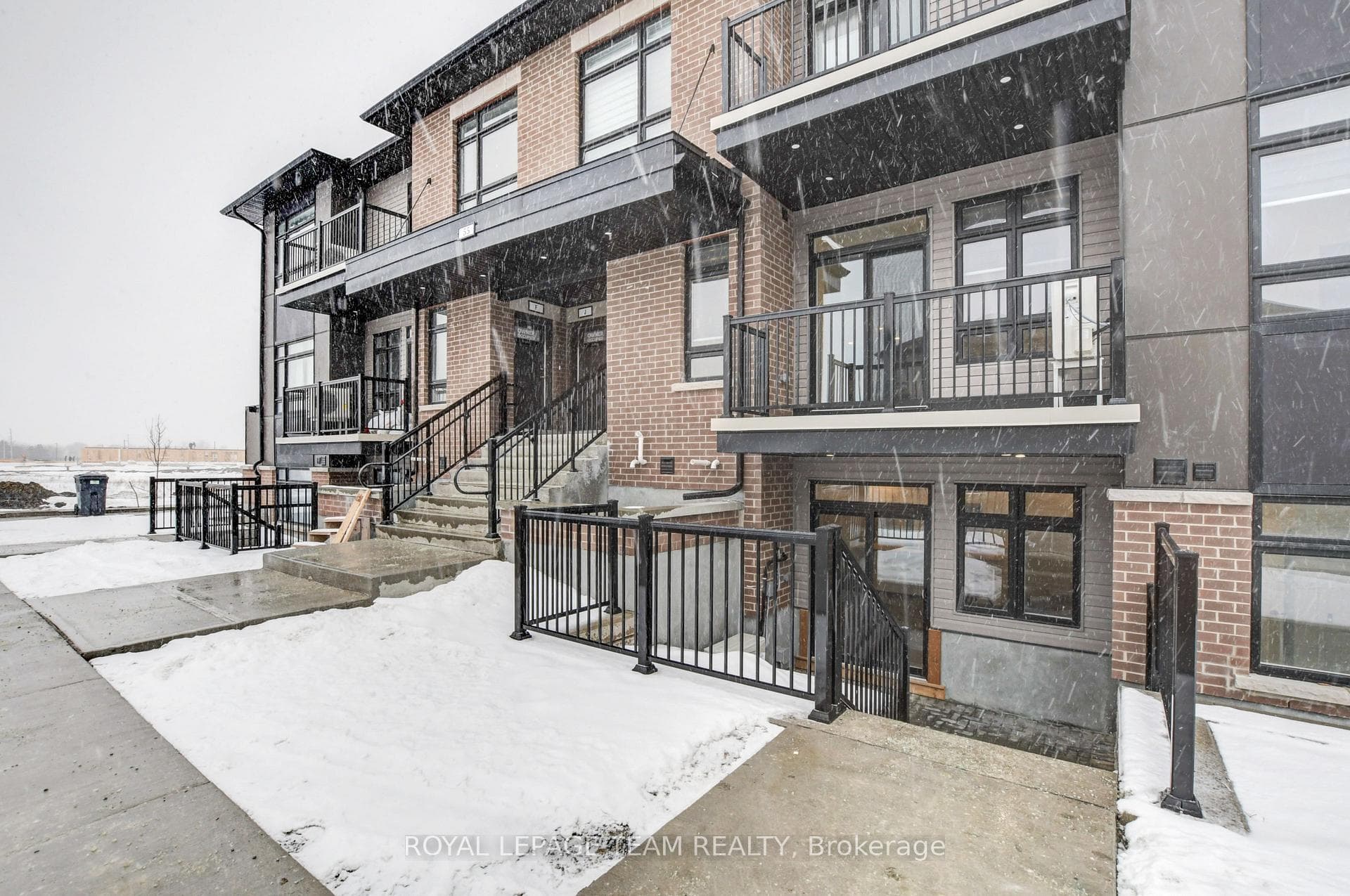 55 OVERBERG Way Unit A photo 31