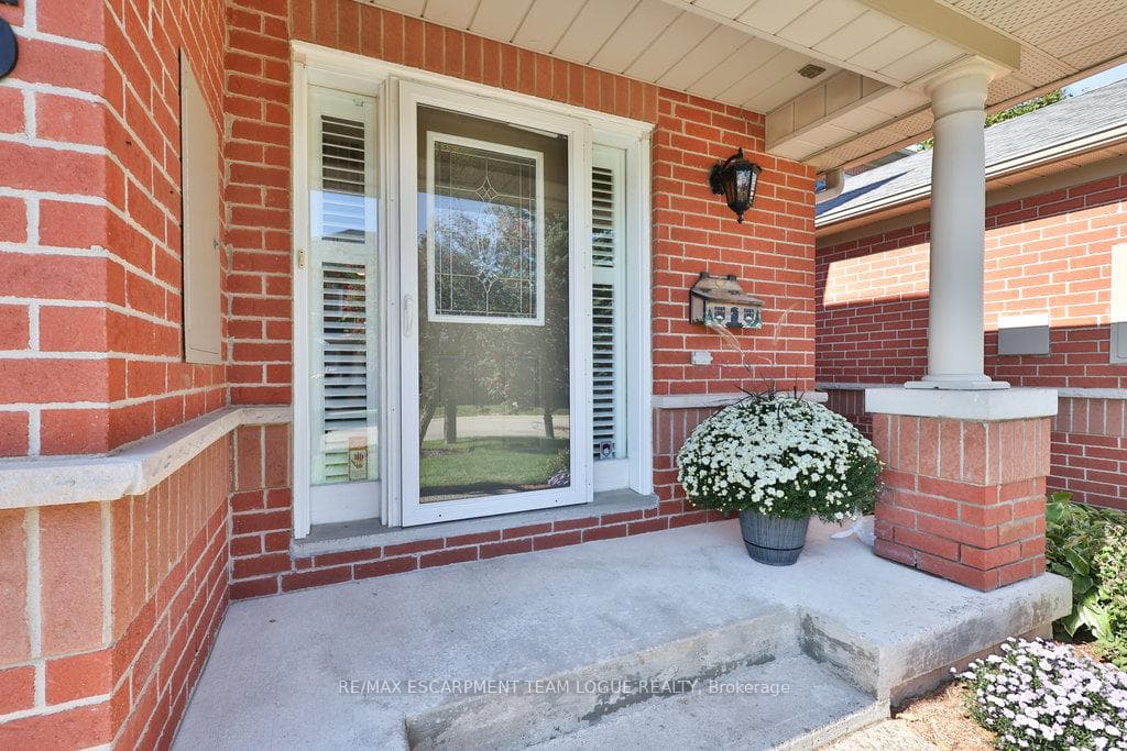 2165 Country Club Drive Unit 16 photo 2