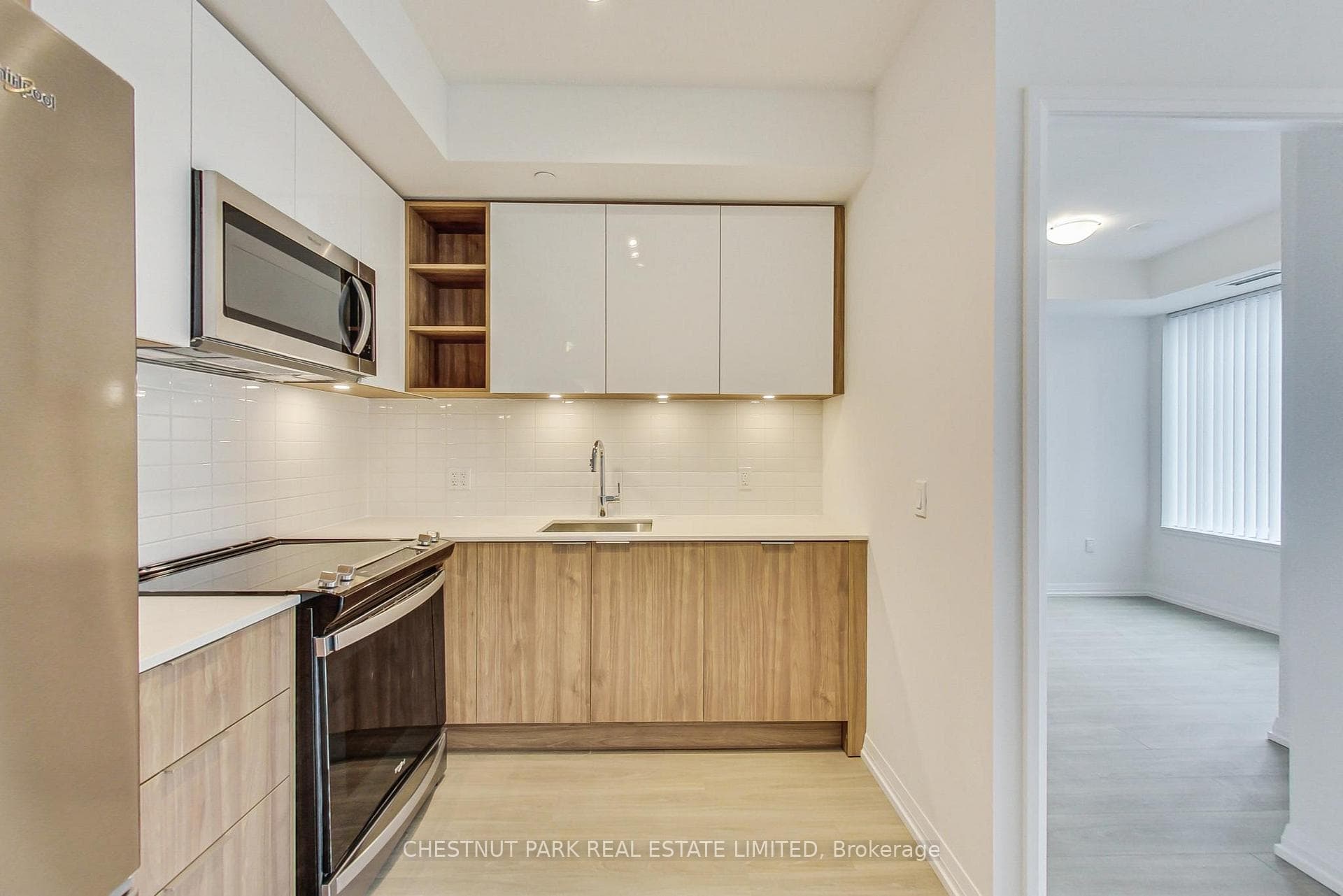 25 Holly Street Unit 1601 photo 8