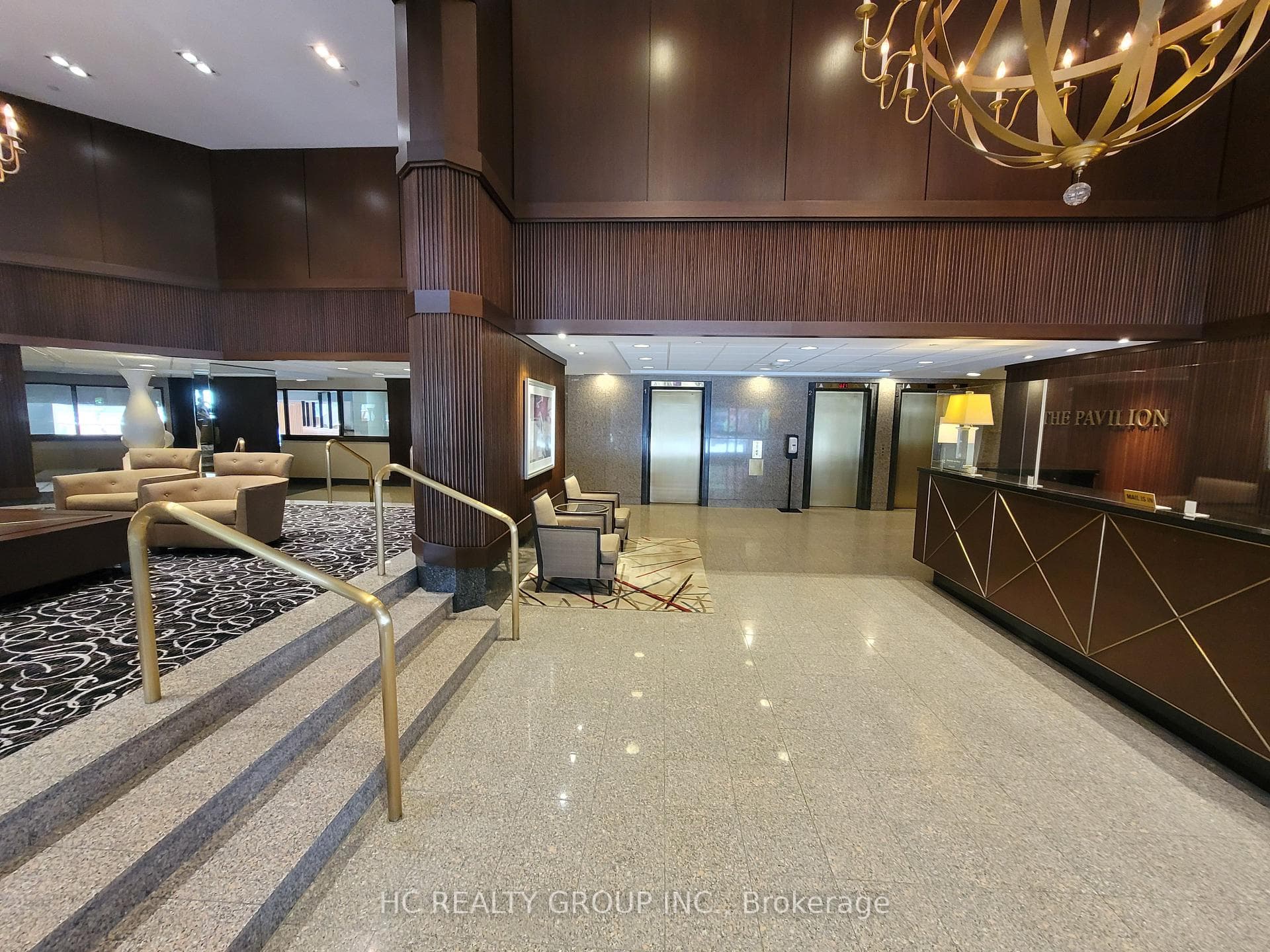 10 Kenneth Avenue Unit PH4 photo 4