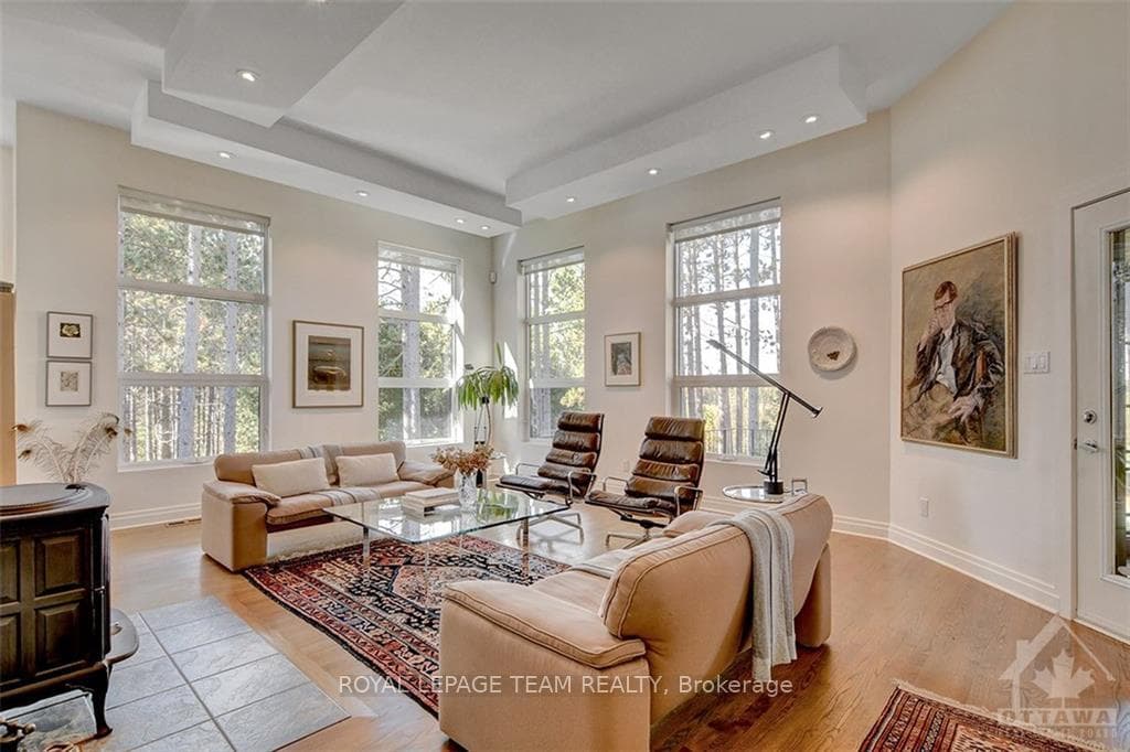 589 MOUNTAINVIEW Road photo 6