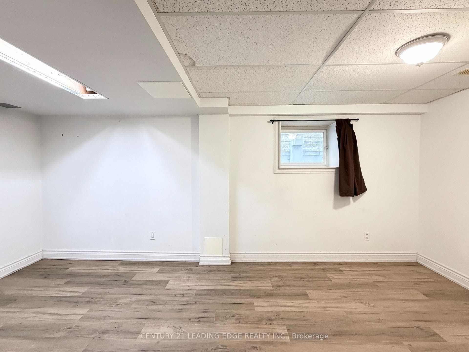 5 STOREBRIDGE Drive Unit BSMT photo 6