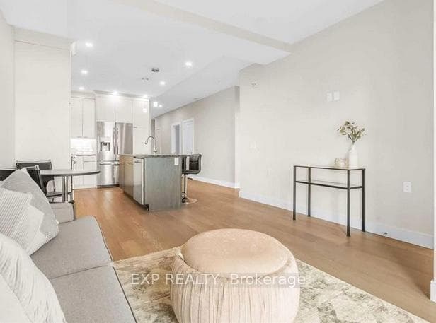 135 Orr Street Unit 402 photo 11