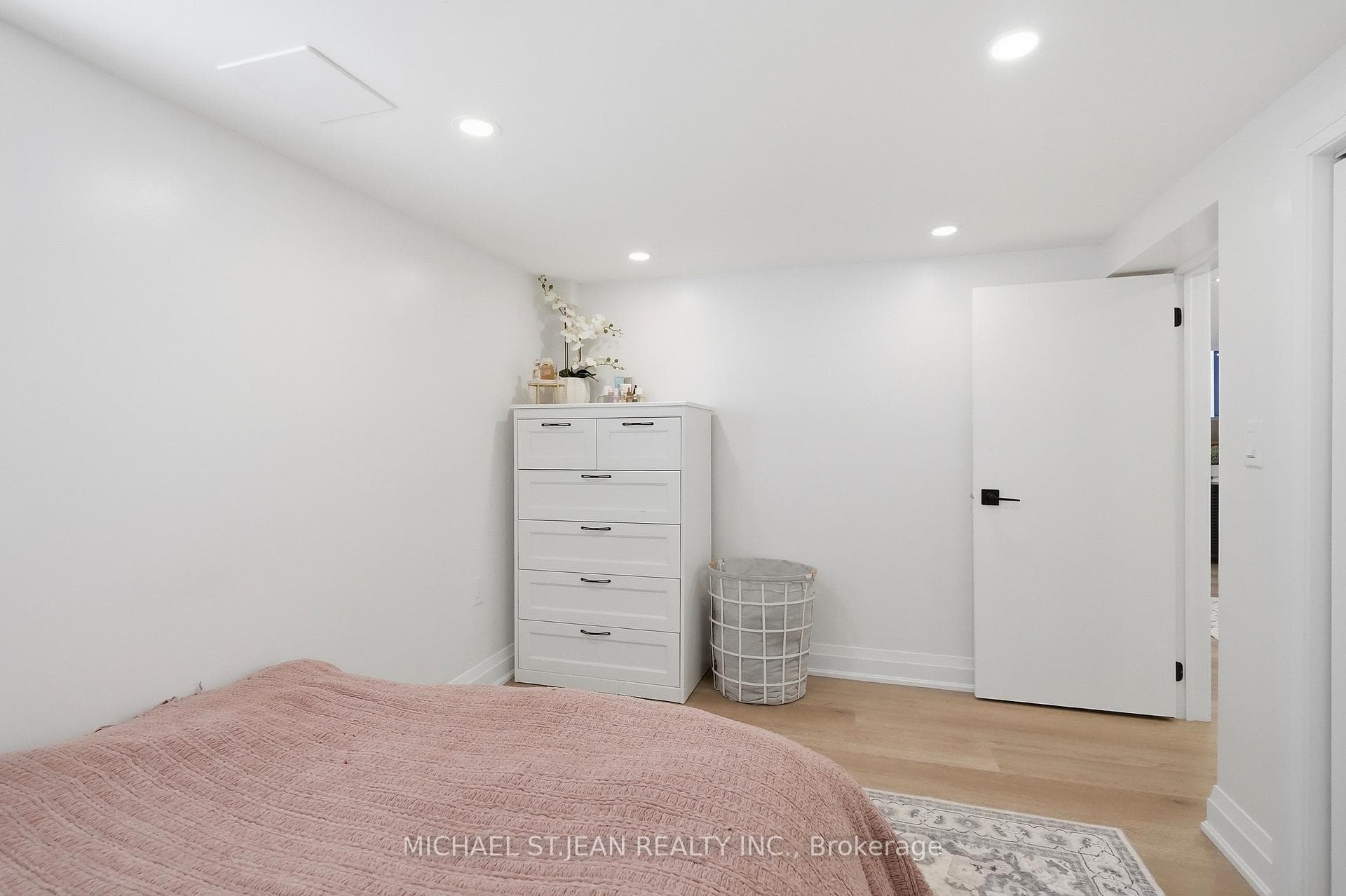 58 Tragina Avenue photo 35