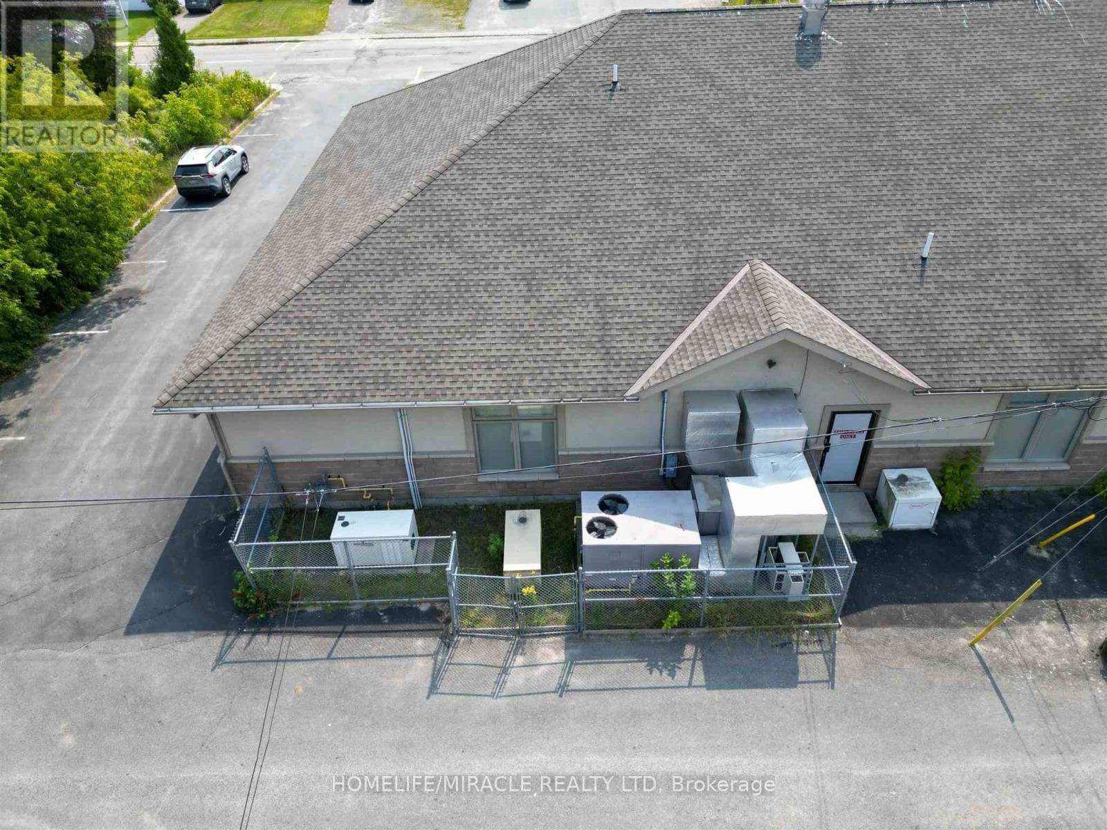 9 Lawton Avenue photo 3