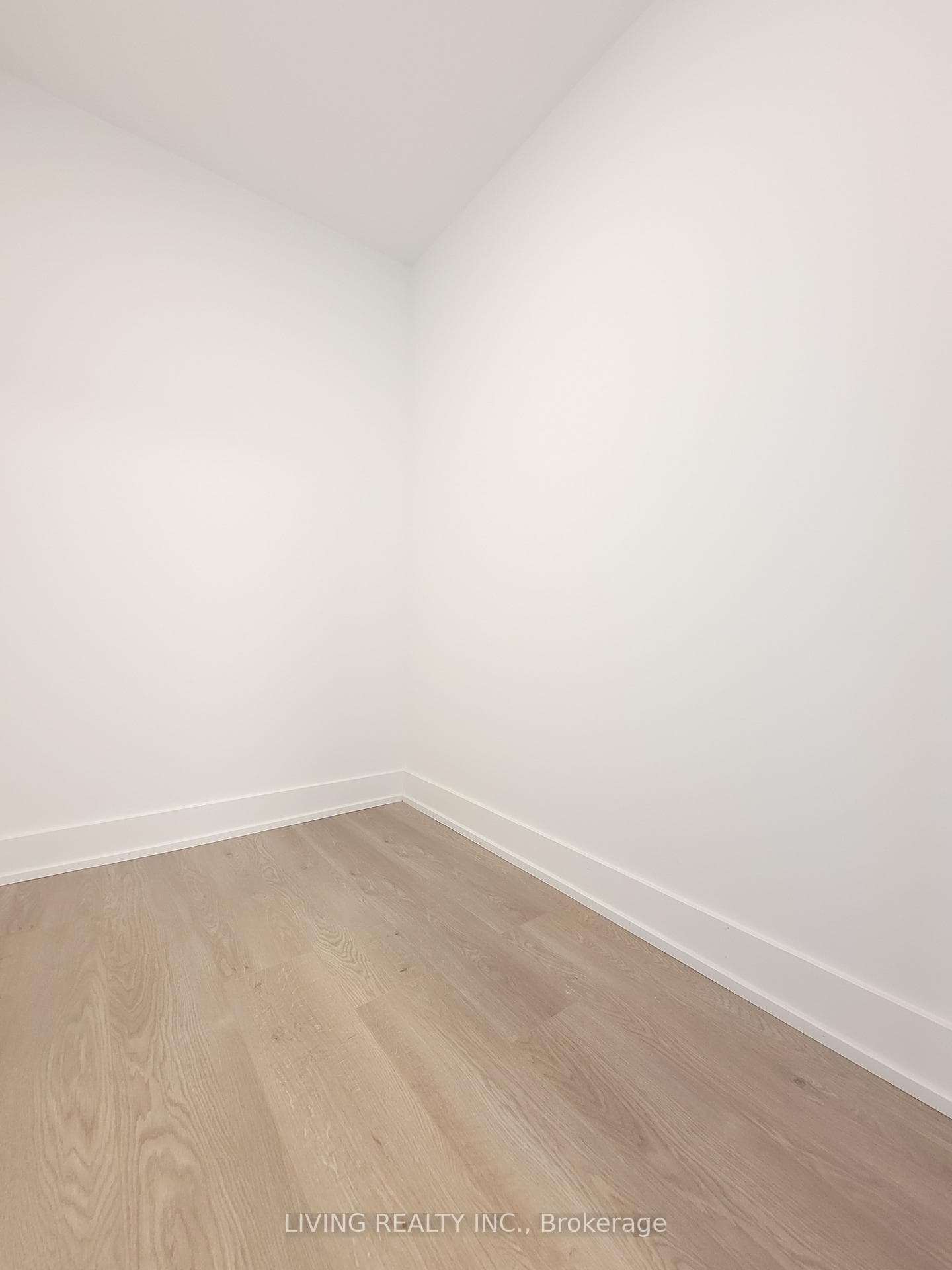 8 Cedarland Drive Unit 1802 photo 13
