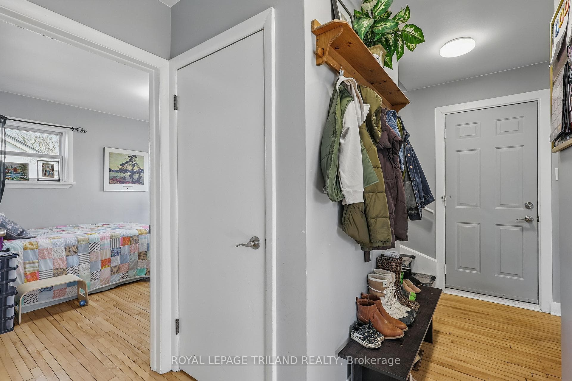 18 Simcoe Street photo 10