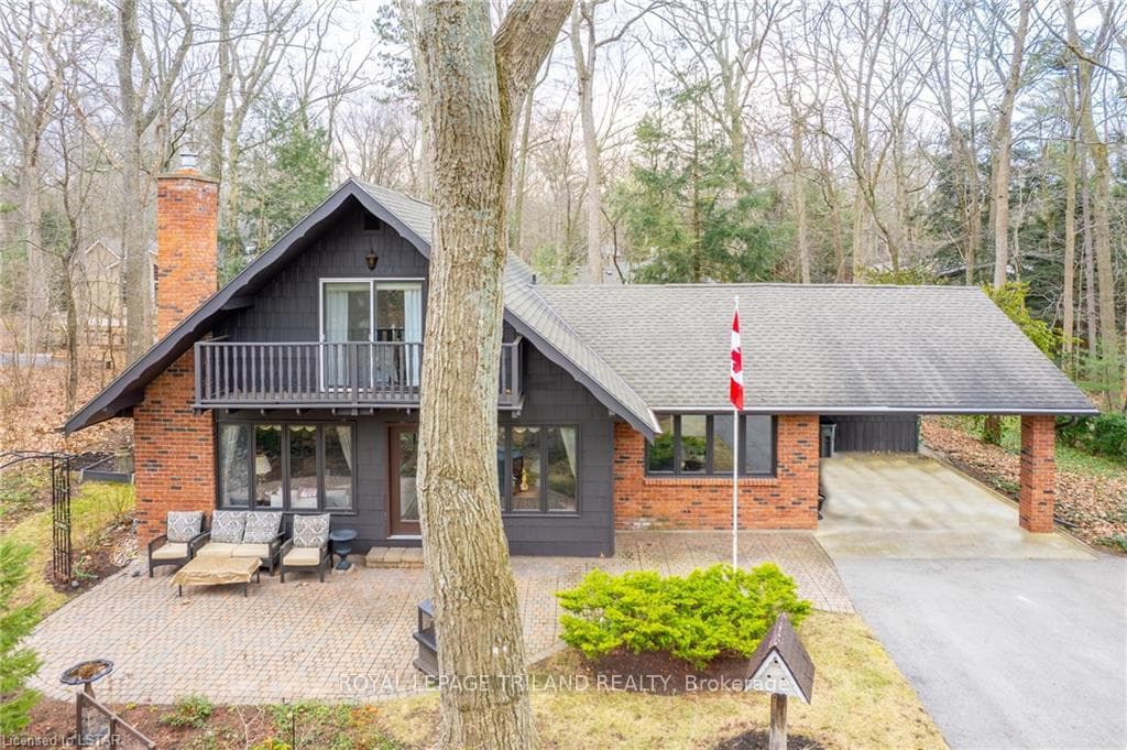 10287 BREWSTER Boulevard photo 39