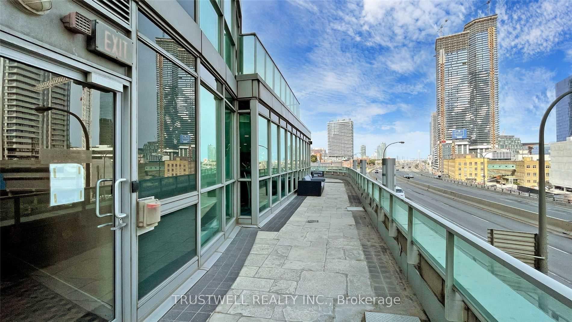 18 Yonge Street Unit 1309 photo 23